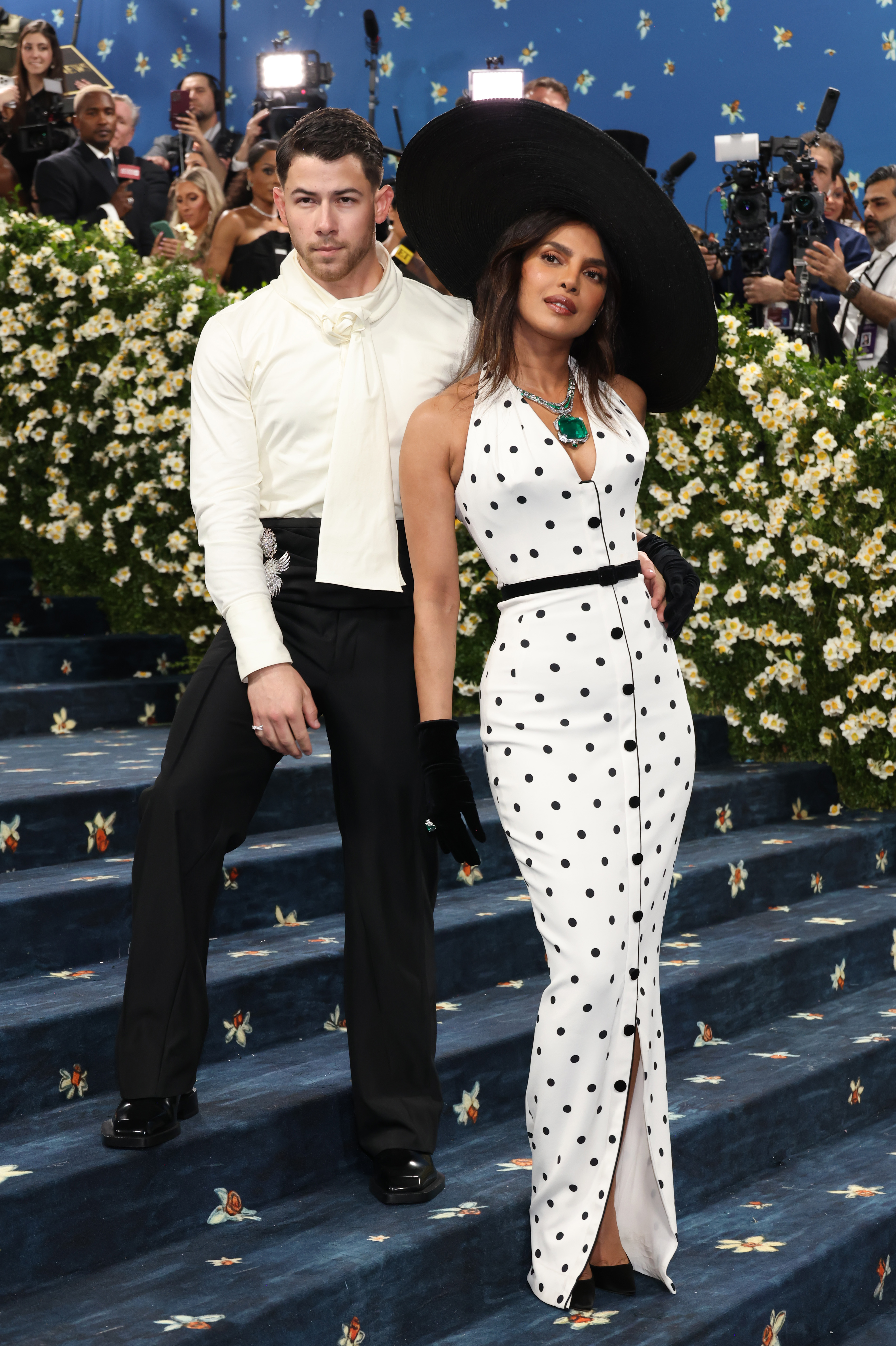 Nick Jonas y Priyanka Chopra Jonas en la Met Gala 2025 el 5 de mayo en Nueva York. | Fuente: Getty Images