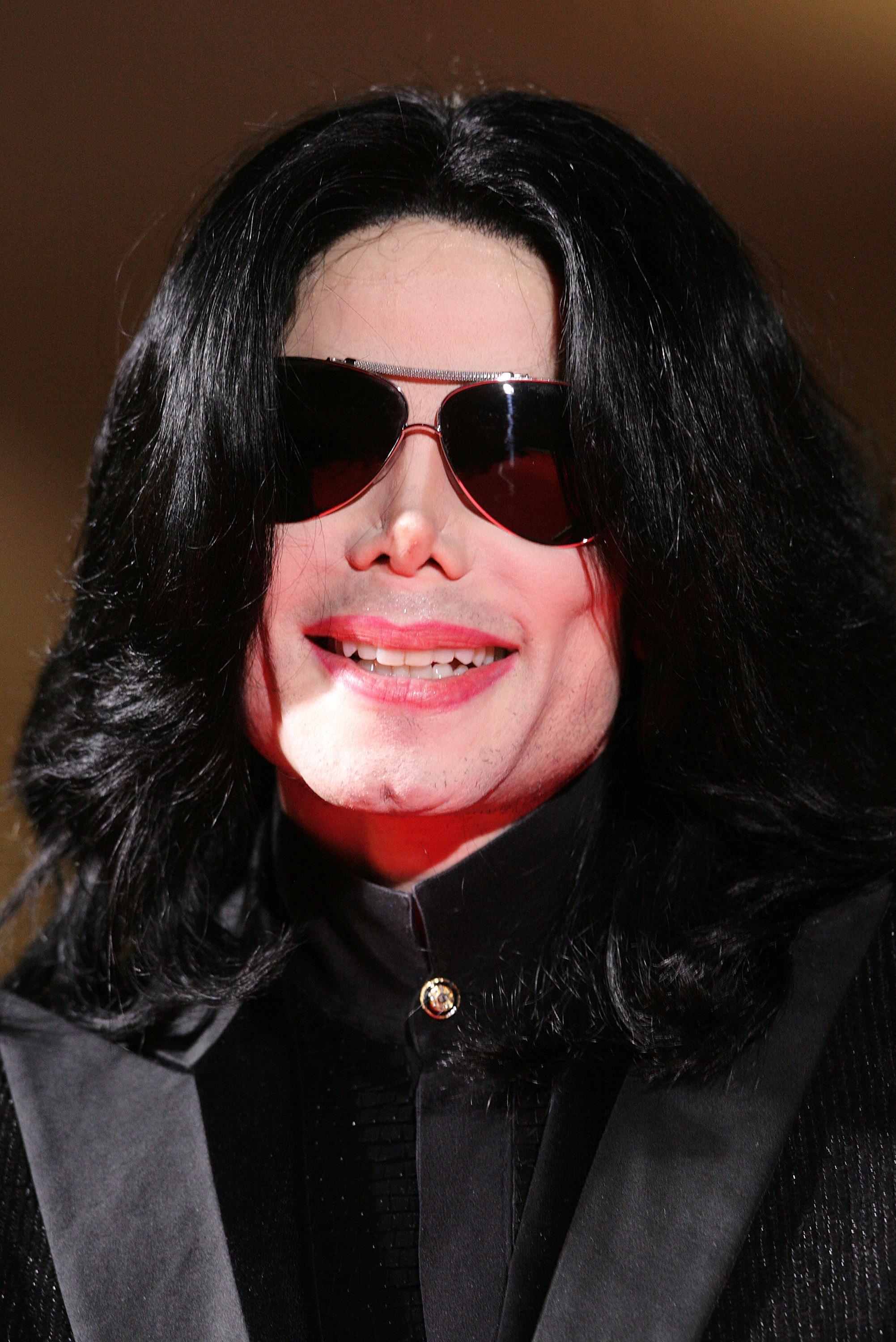 Michael Jackson llega a los World Music Awards 2006 el 15 de noviembre de 2006 en Londres. | Fuente: Getty Images