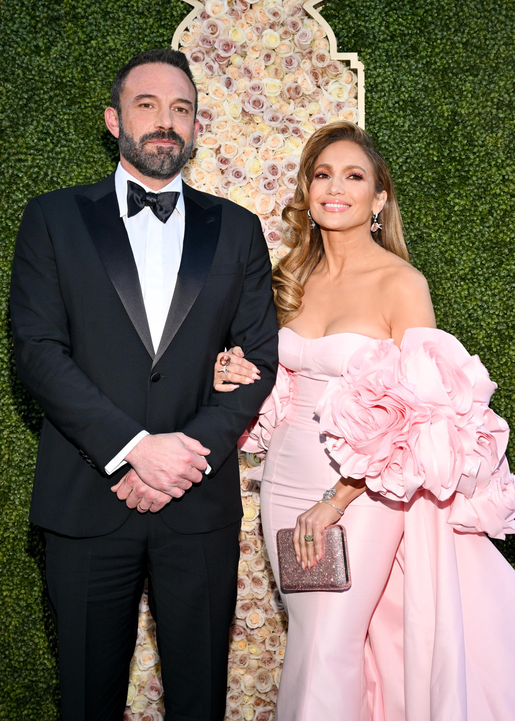 Ben Affleck y Jennifer Lopez asisten a la 81ª edición de los Premios Globo de Oro en The Beverly Hilton en Beverly Hills, California, el 7 de enero de 2024 | Fuente: Getty Images