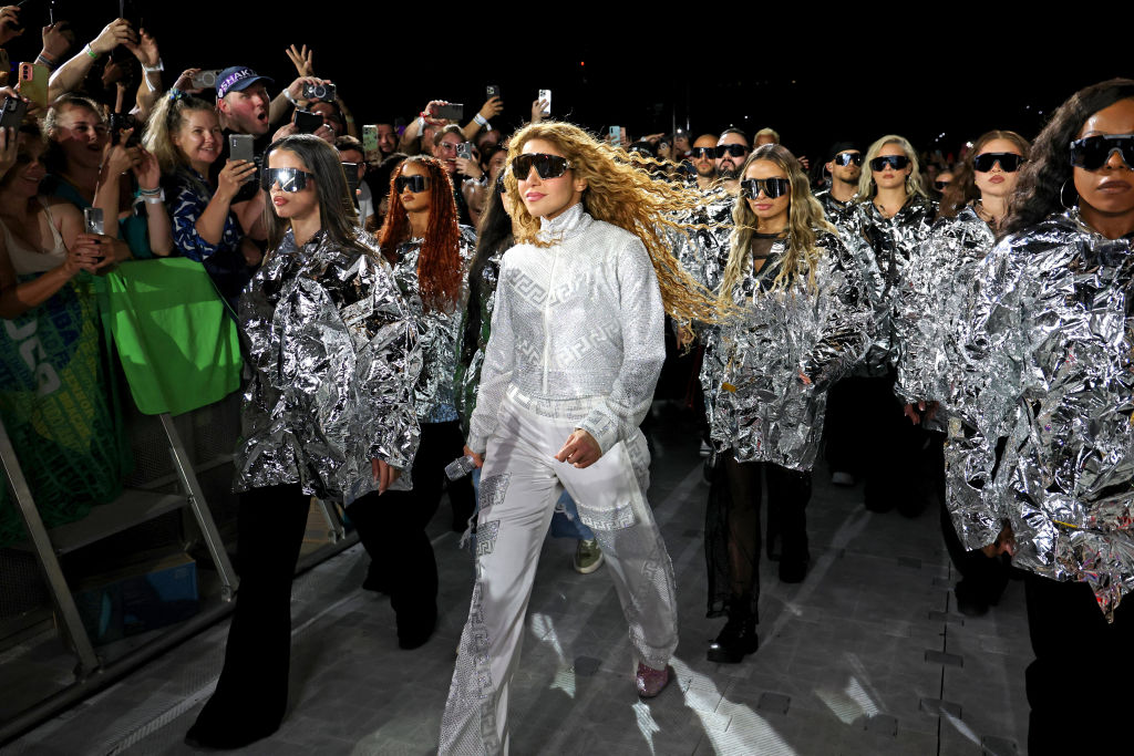 Shakira en su tour "Las Mujeres Ya No Lloran", en Brasil, febrero de 2025. | Foto: Getty Images