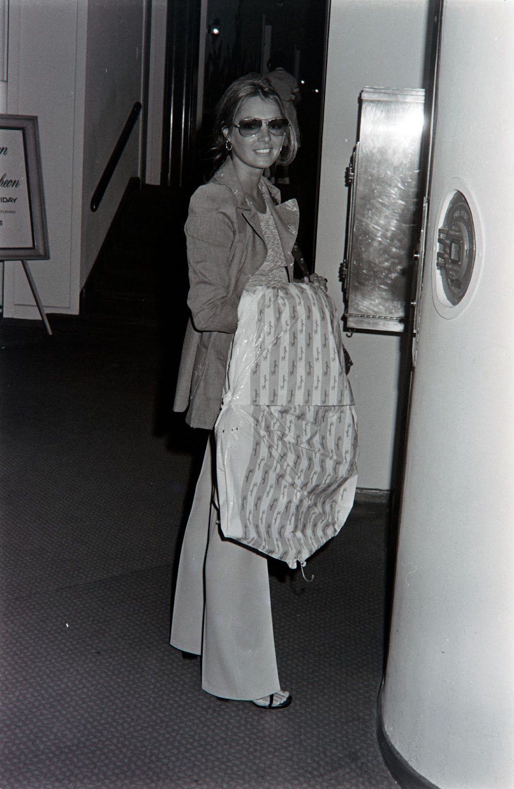 La actriz de "Río Lobo" fotografiada en el Hotel Beverly Hills el día de la 44ª edición de los Premios de la Academia, el 10 de abril de 1972 | Fuente: Getty Images