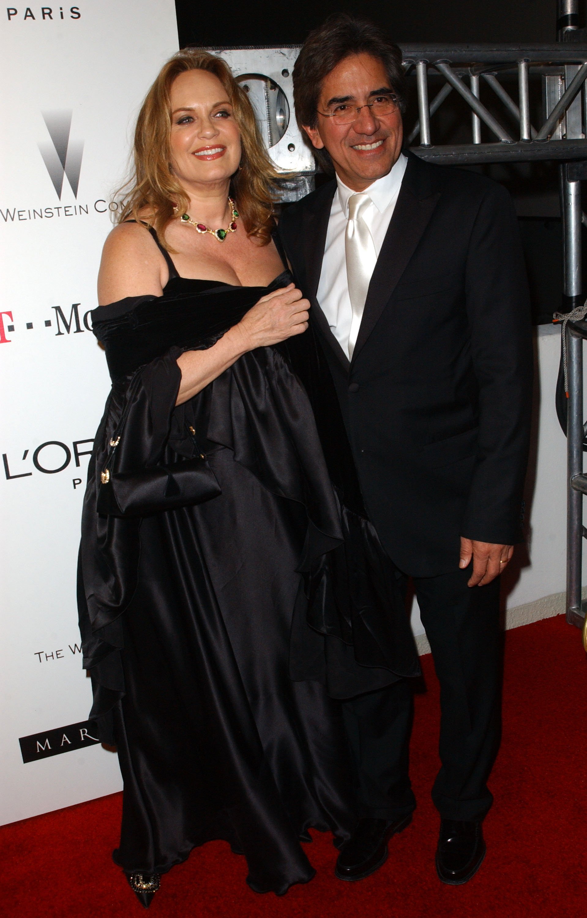 Catherine Bach y Peter Lopez en la fiesta posterior a los Globos de Oro de The Weinstein Company en Beverly Hills, California, el 15 de enero de 2007 | Foto: Getty Images