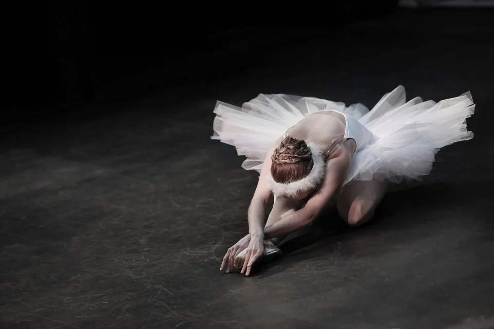 Bailarina de Ballet en el escenario. | Foto: Pixabay