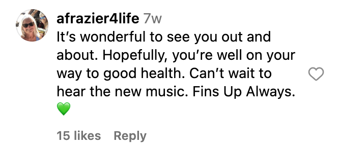"Es hermoso verte activo. Con suerte, estás en camino a una mejor salud. No puedo esperar para oír la música nueva. Fins up por siempre 💚" | Una usuaria de Instagram comenta el post de Jimmy Buffett. | Foto: Instagram/jimmybuffett