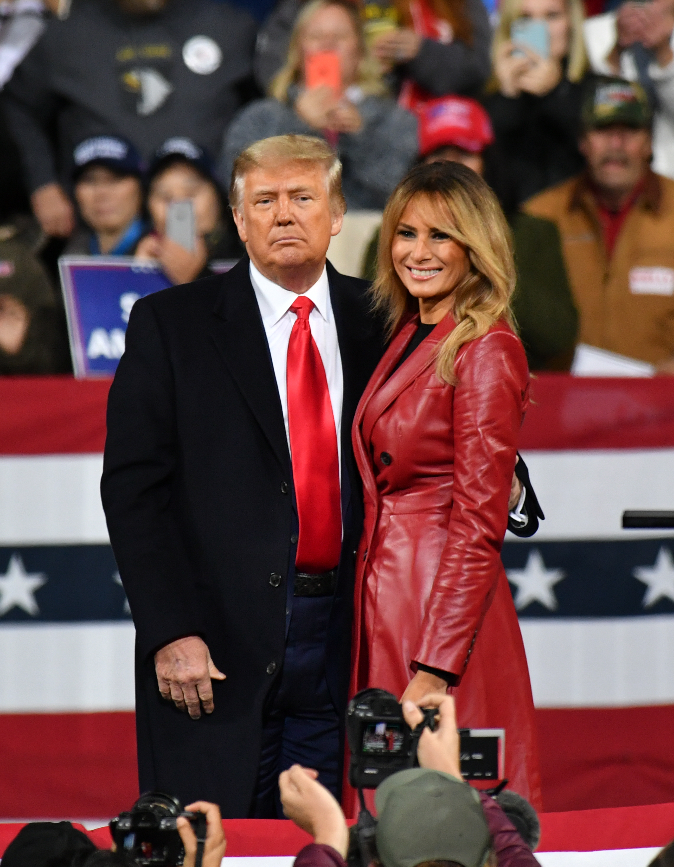 Donald y Melania Trump fotografiados el 5 de diciembre de 2020. | Fuente: Getty Images