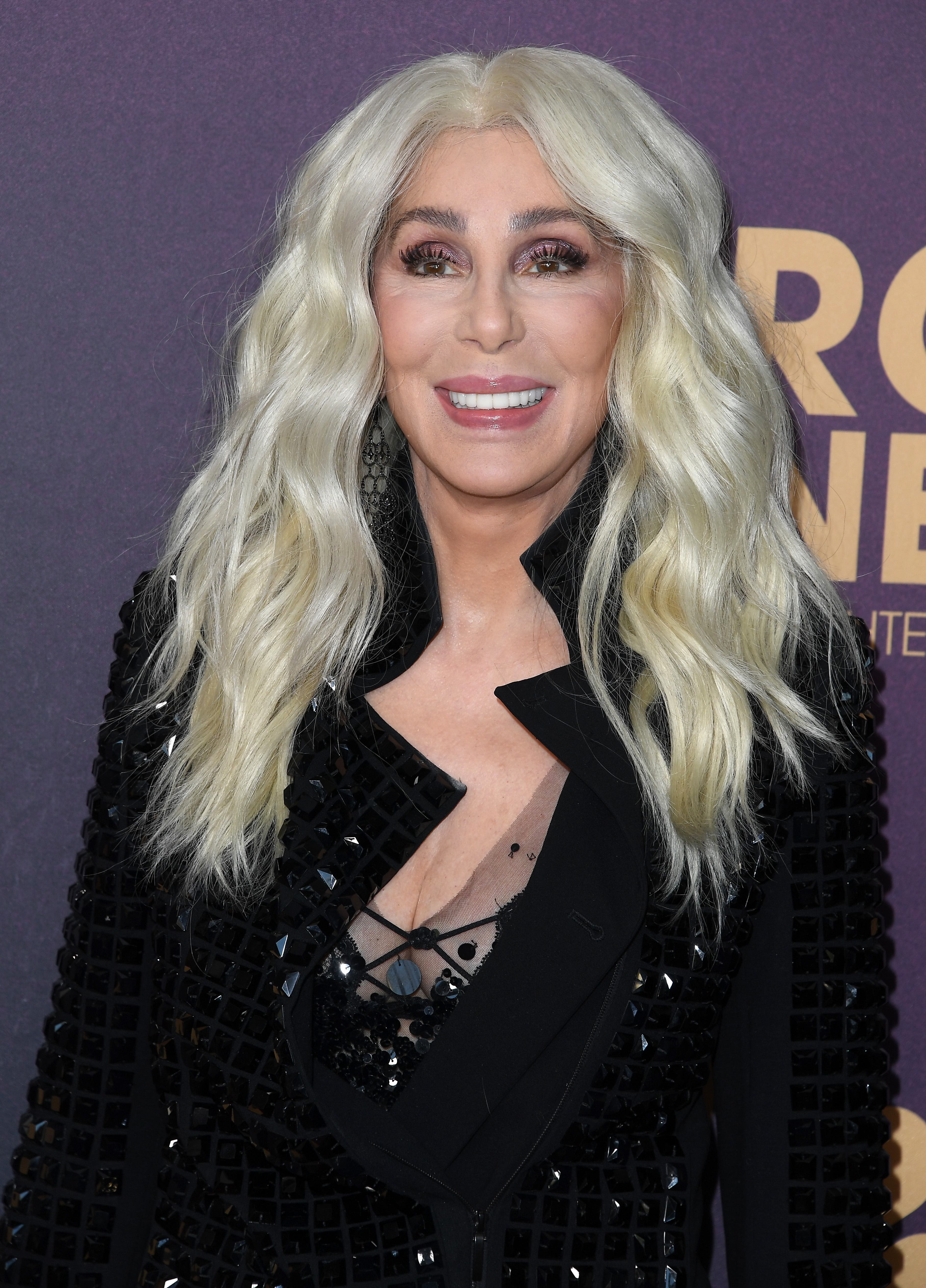 Cher llega al especial de cumpleaños de la NBC "Carol Burnett: 90 Years Of Laughter + Love" en Los Ángeles, California, el 2 de marzo de 2023 | Fuente: Getty Images