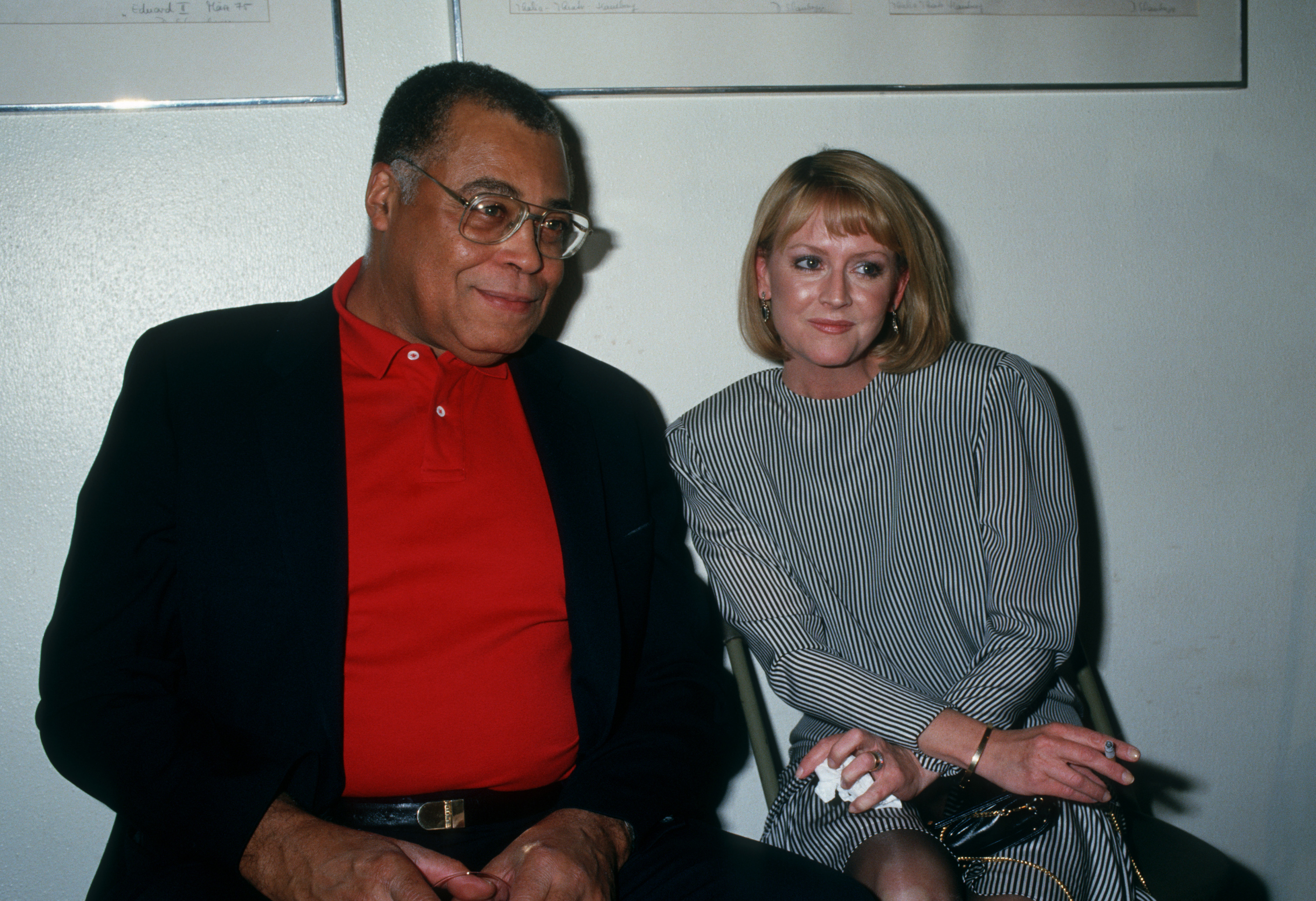 James Earl Jones y Cecelia Hart en el estreno de "My Little Girl" en Nueva York el 27 de julio de 1987 | Fuente: Getty Images