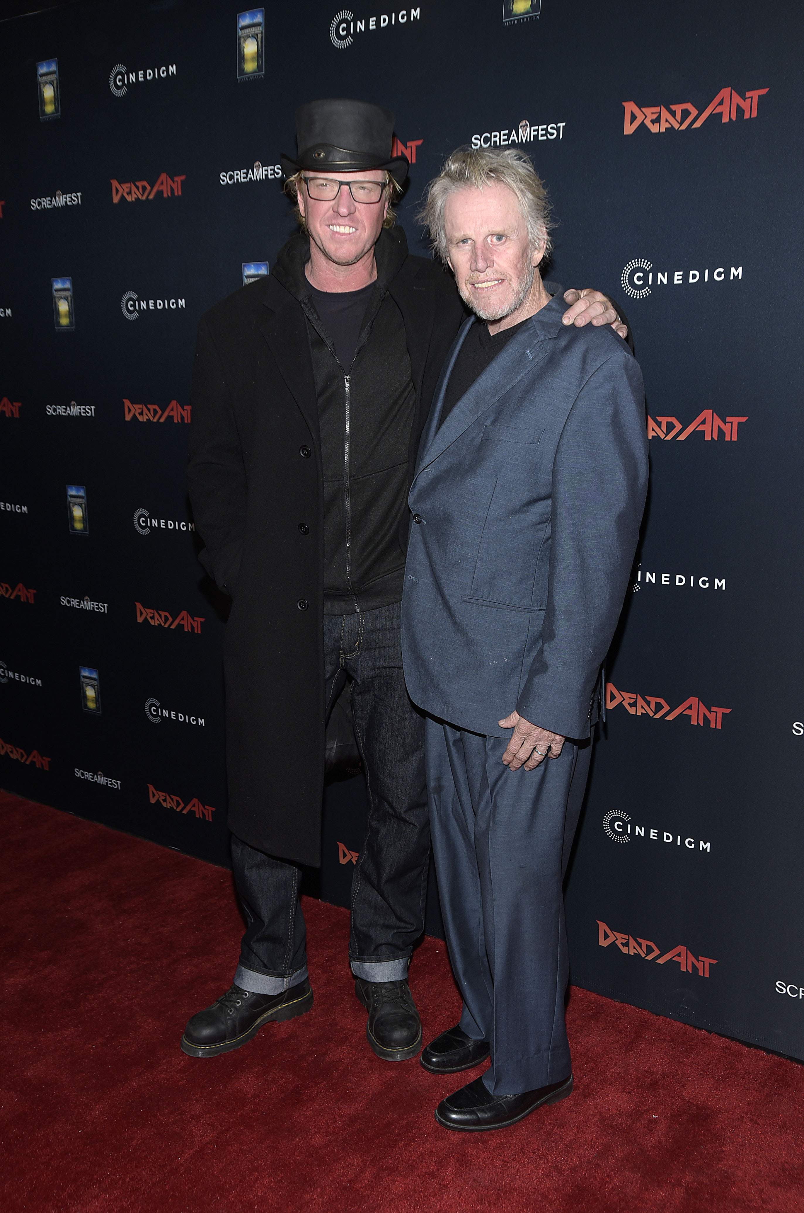 Jake y Gary Busey asisten al estreno de "Dead Ant" en TCL Chinese 6 Theatres el 22 de enero de 2019, en Hollywood | Fuente: Getty Images