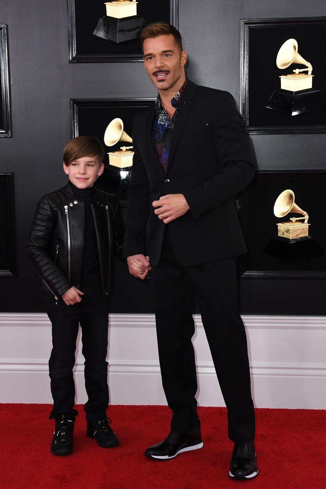 Ricky Martin asistió a la 61ª edición de los Premios Grammy el 10 de febrero de 2019, en Los Ángeles, con uno de sus hijos gemelos a su lado. El dúo padre-hijo mostró un elegante vínculo en la alfombra roja | Fuente: Getty Images