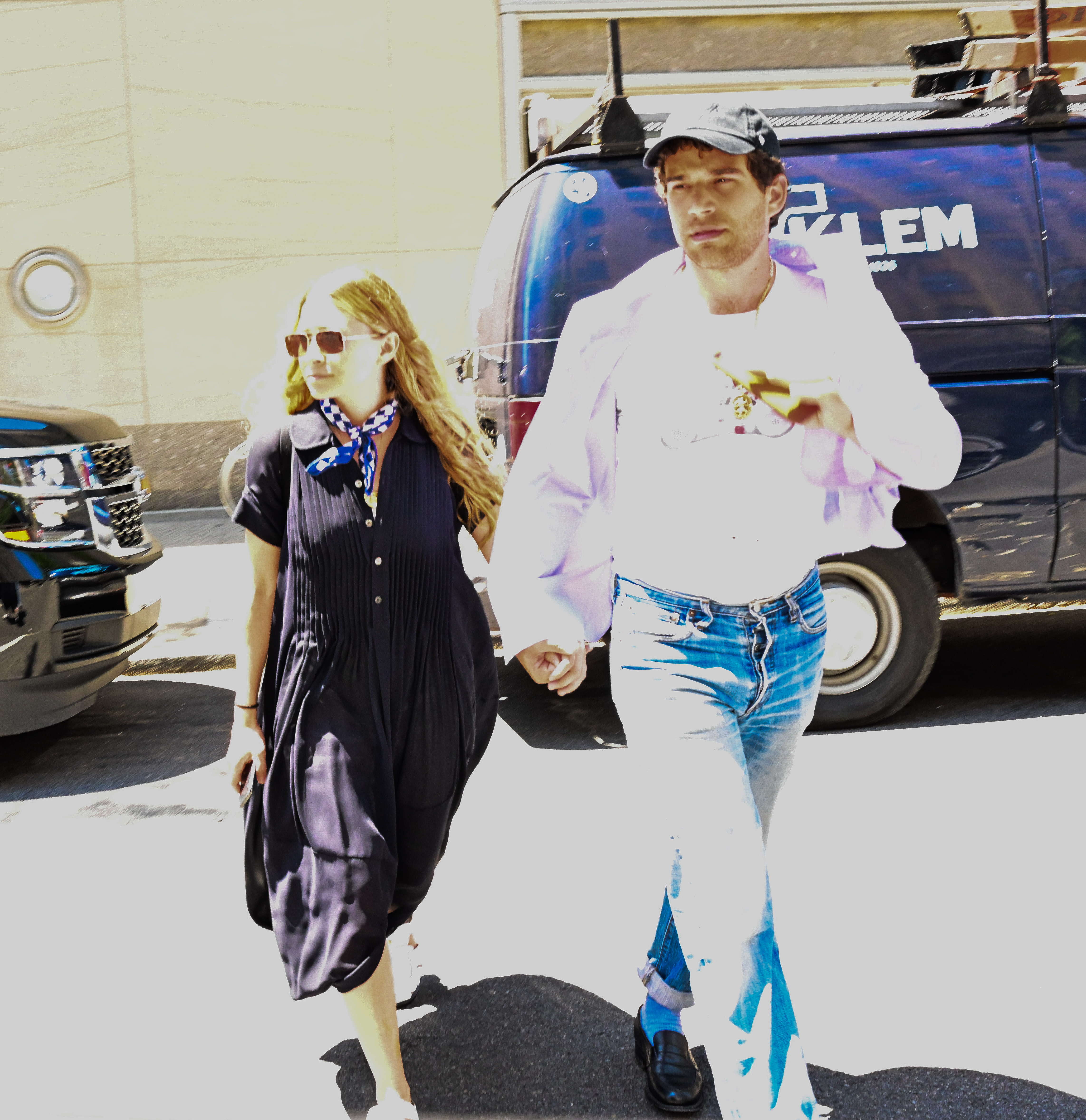 Ashley Olsen y Louis Eisner vistos en las calles de Manhattan el 1 de julio de 2019, en Nueva York | Fuente: Getty Images