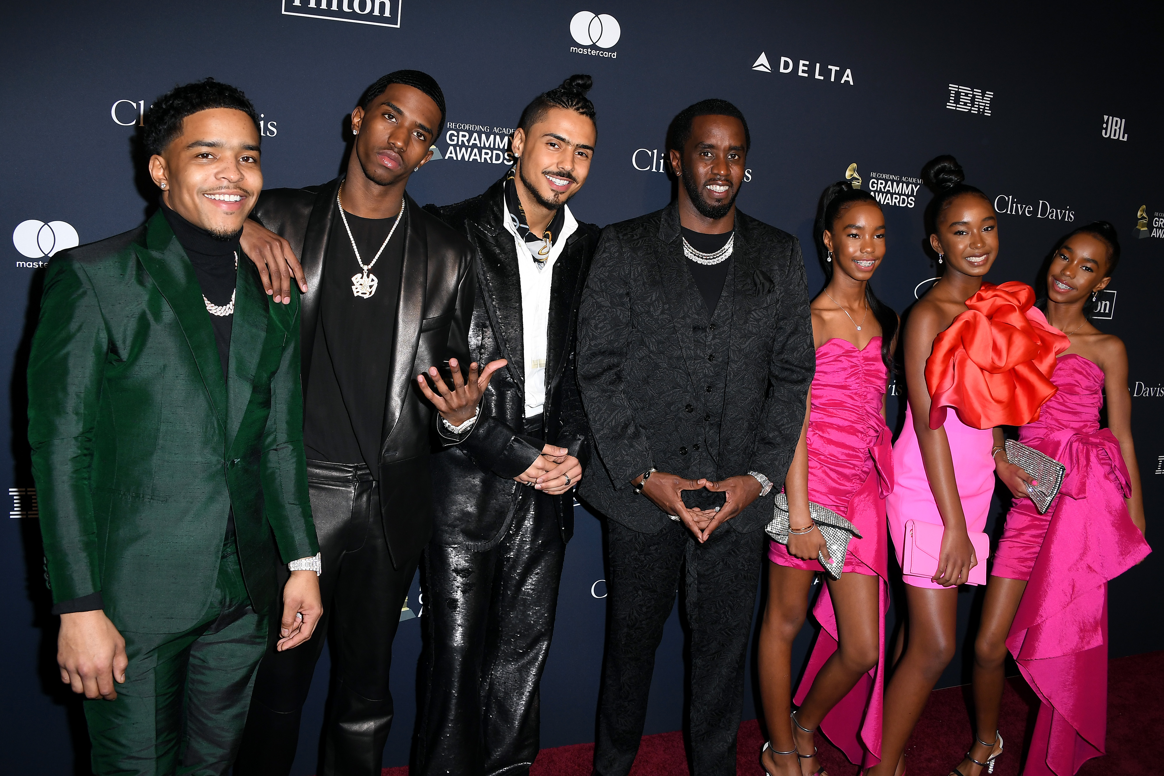 Sean Combs y sus hijos asisten a la Gala Pre-GRAMMY el 25 de enero de 2020, en Beverly Hills, California | Fuente: Getty Images