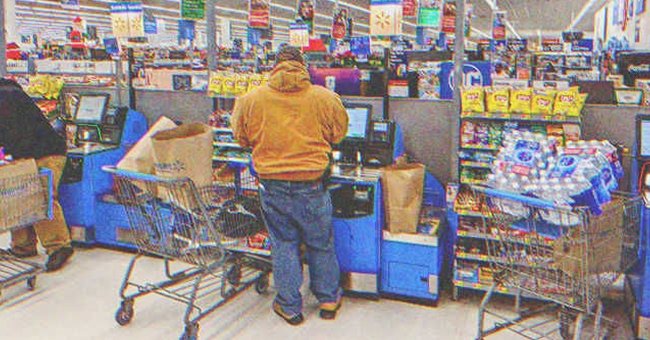 Un hombre en un supermercado | Foto: Shutterstock