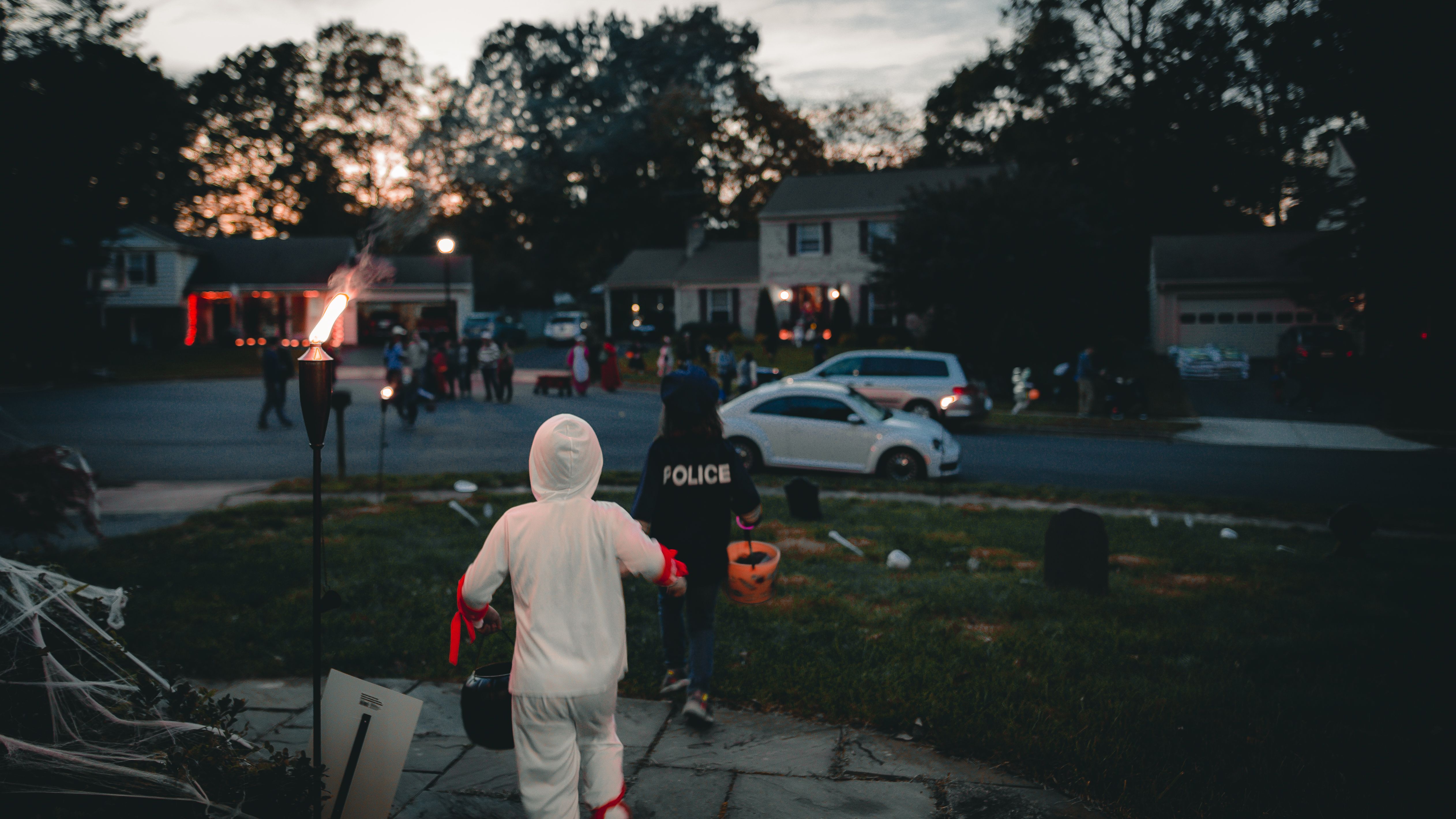 Niños en Halloween | Fuente: Pexels
