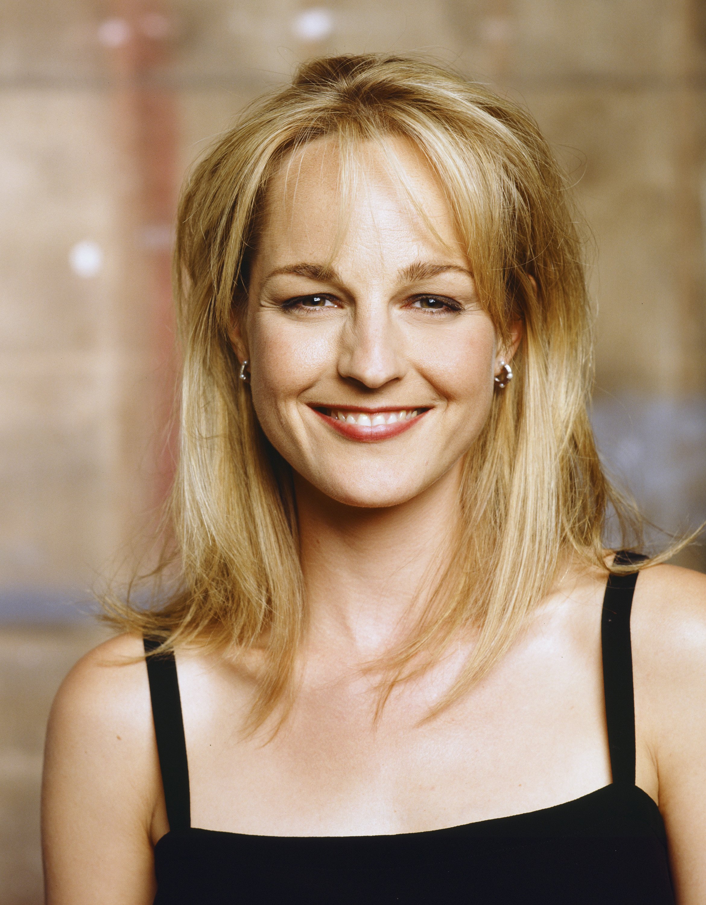 Helen Hunt como Jamie Stemple Buchman en el plató de "Mad About You" en 1990 | Fuente: Getty Images