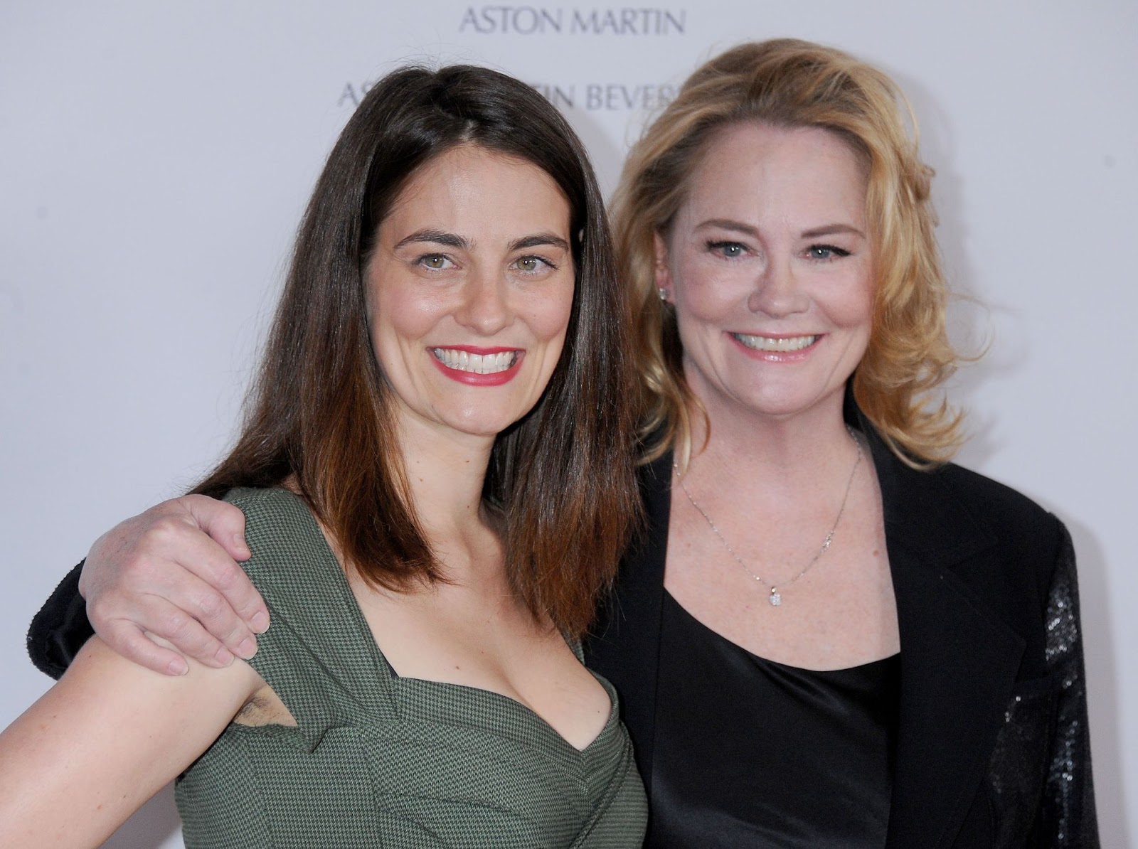 Cybill Shepherd y Clementine Ford en la 20ª Gala Anual Race To Erase MS "Love To Erase MS" el 3 de mayo de 2013, en Century City, California | Fuente: Getty Images