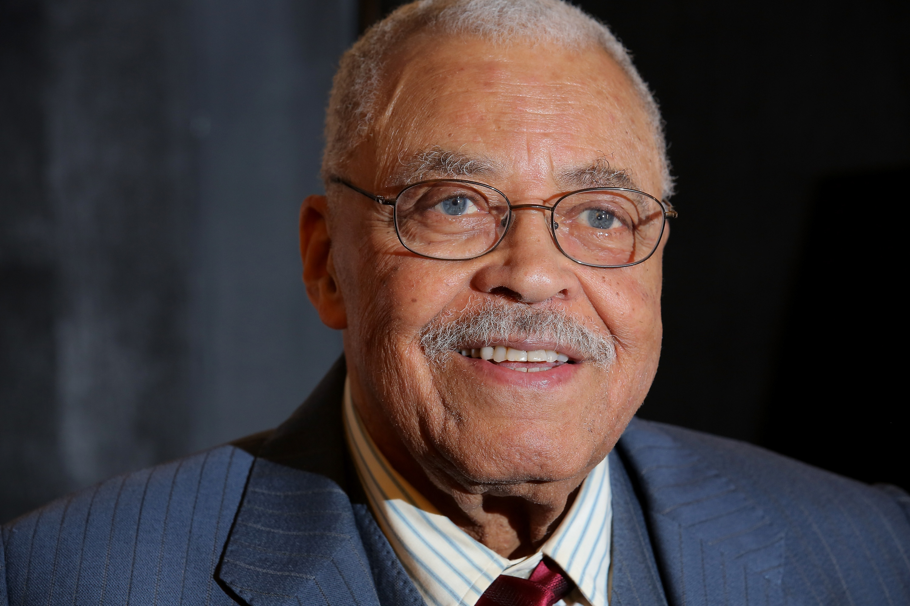 James Earl Jones en la fiesta posterior al estreno en Broadway de "The Gin Game" el 14 de octubre de 2015, en Nueva York. | Fuente: Getty Images