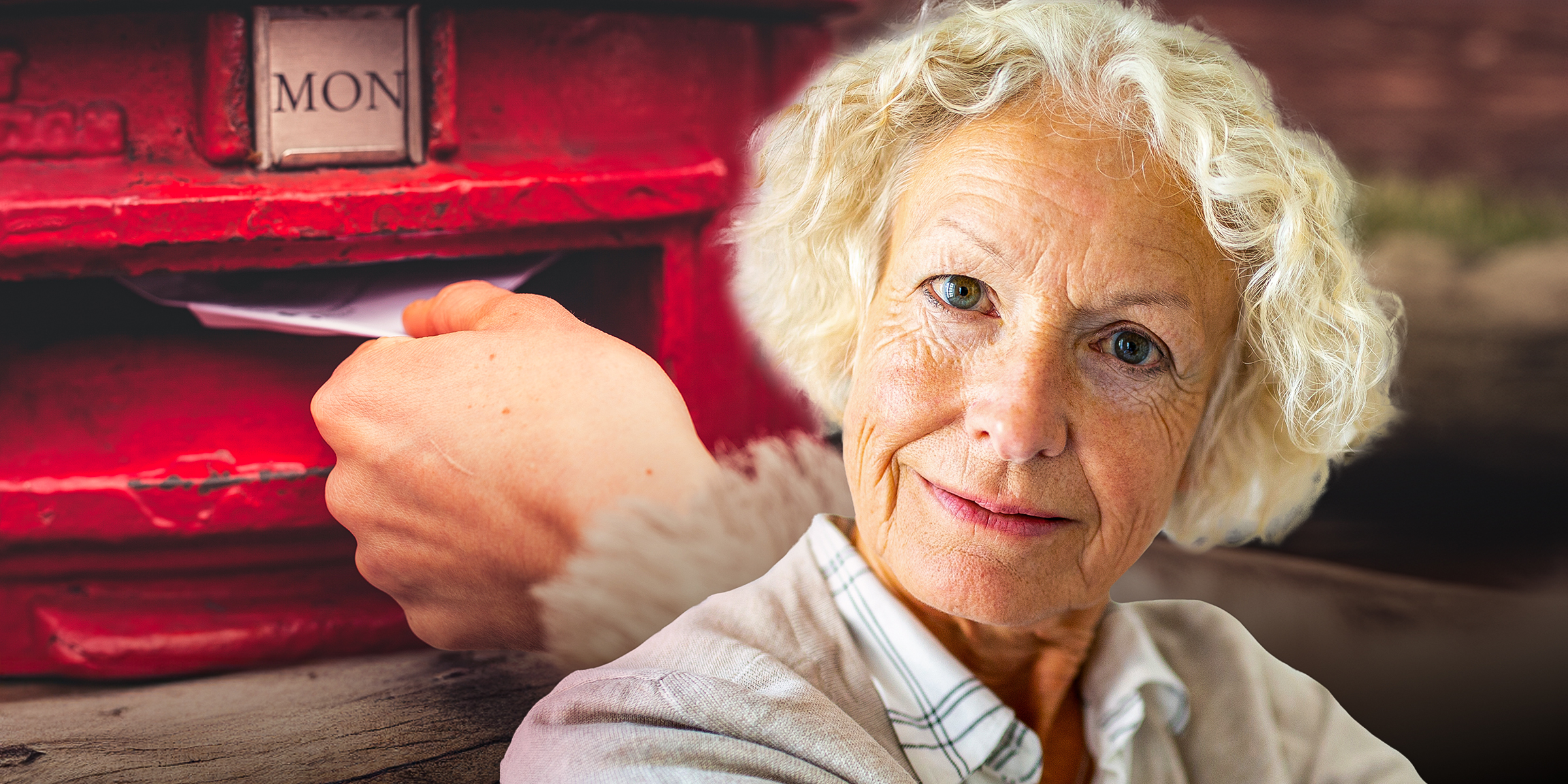 Una persona echando una carta en un buzón | Una mujer mayor sonriente | Fuente: Shutterstock
