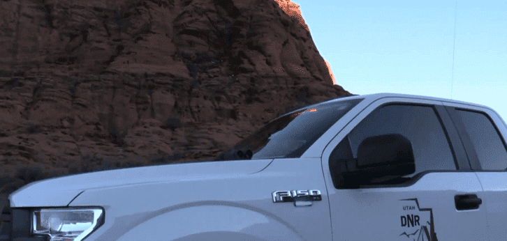 Un vehículo de la división de Utah de Recursos de Vida Silvestre en la escena. | Fuente: Fox 13 Salt Lake City