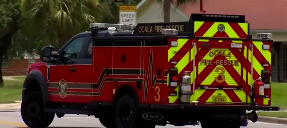 Vehículo de bomberos en Florida. | Foto: Youtube.com/CBS Miami