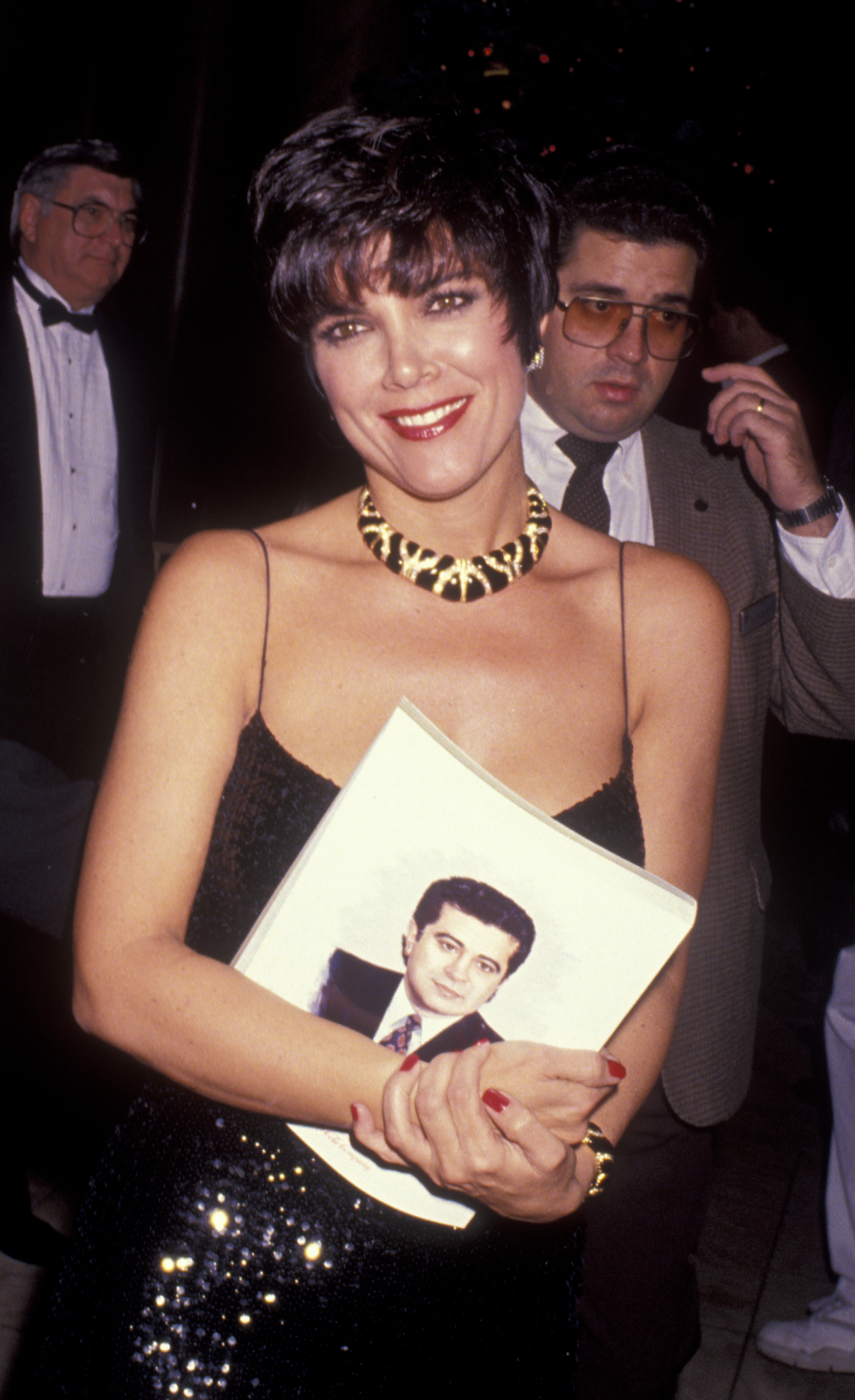 Kris Jenner asiste a los Premios Pioneer Semel en el Hotel Century Plaza el 10 de diciembre de 1990 en Century City, California. | Fuente: Getty Images