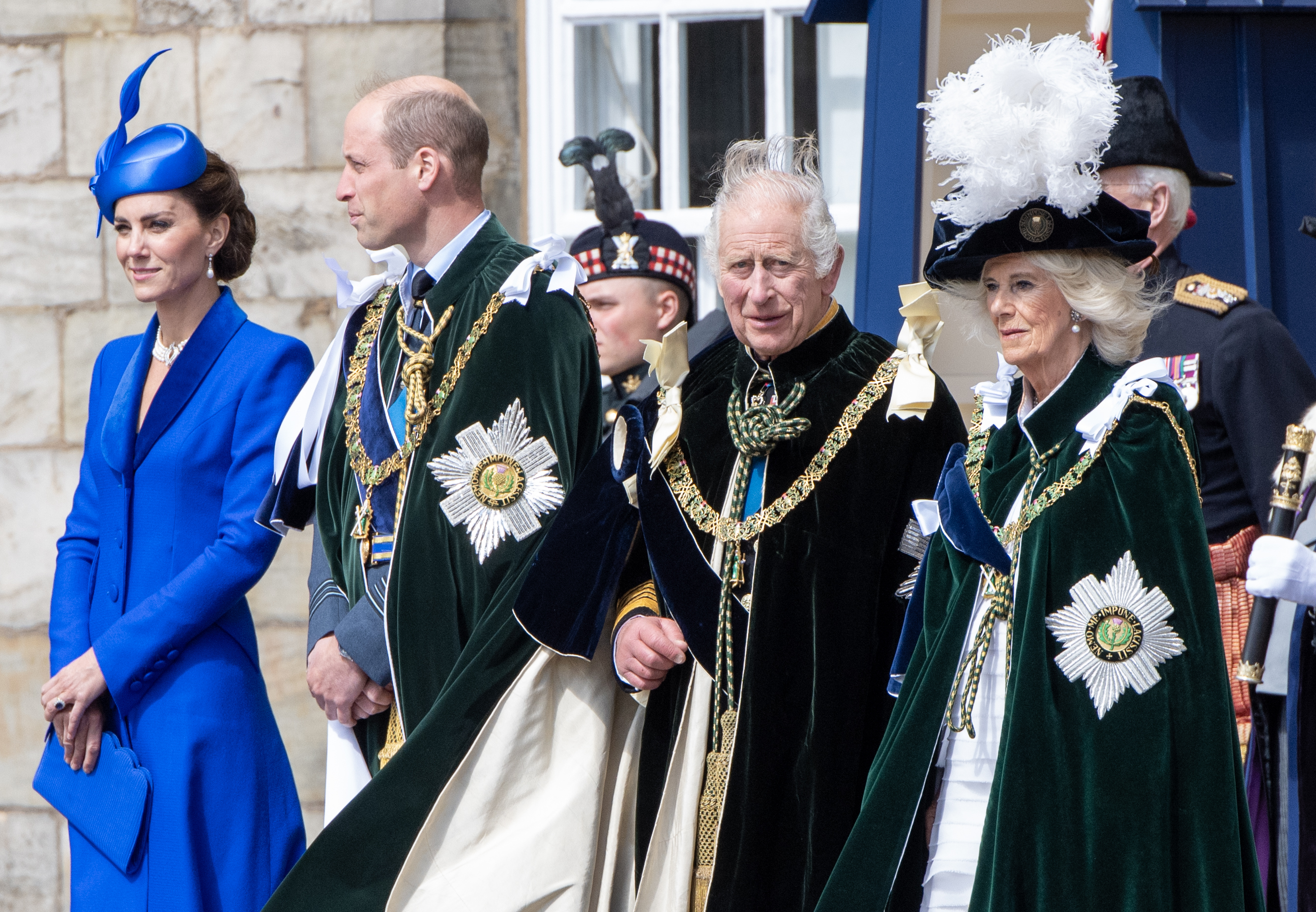 Catherine, princesa de Gales, William, príncipe de Gales, el rey Charles III y la reina Camilla salen de un servicio nacional de acción de gracias y dedicación a la coronación del rey Charles III y la reina Camilla en Edimburgo, Escocia, el 5 de julio de 2023 | Fuente: Getty Images