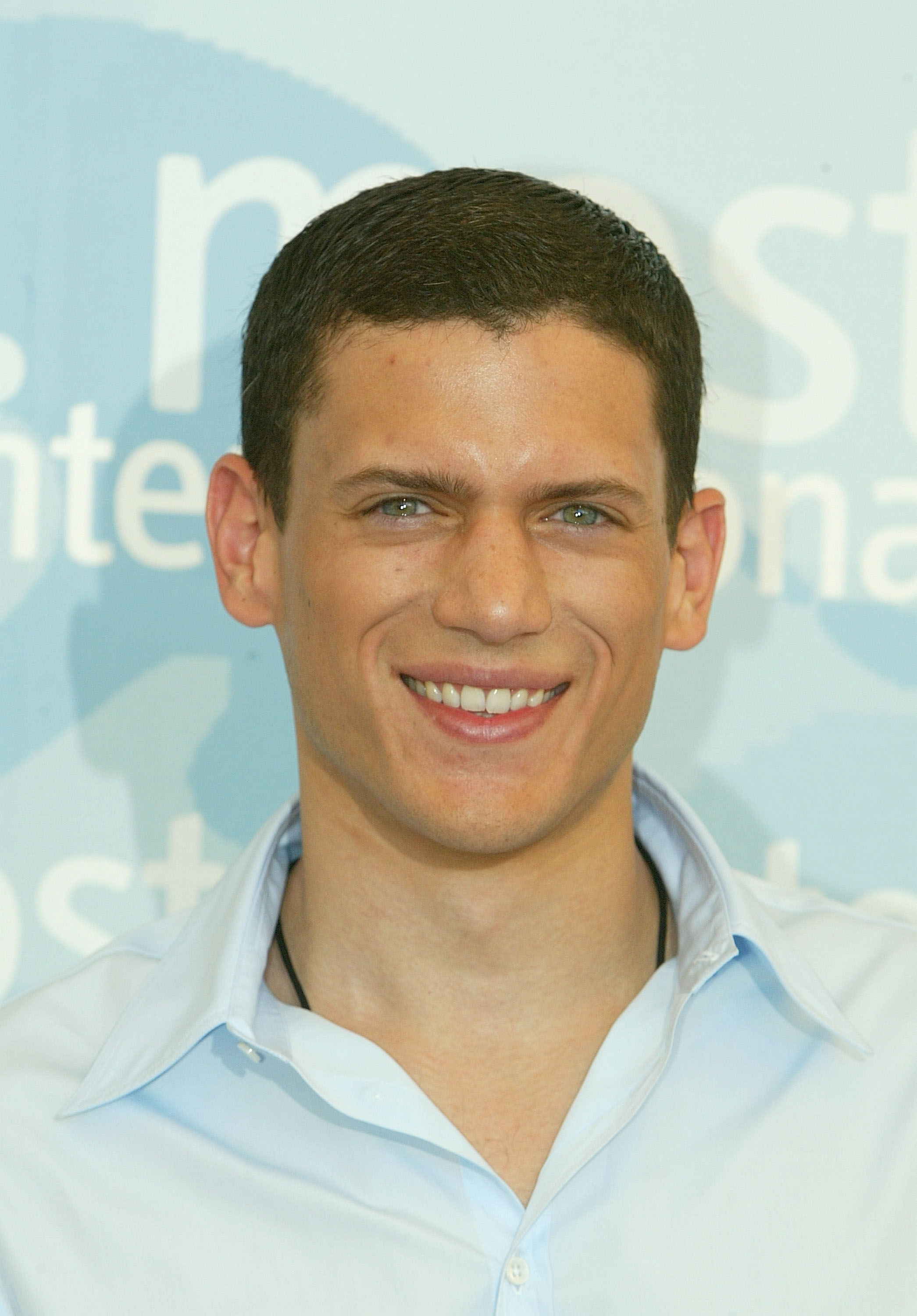 Wentworth Miller posa durante un photocall en la 60ª edición del Festival de Cine de Venecia el 29 de agosto de 2003, en Venecia, Italia. | Fuente: Getty Images