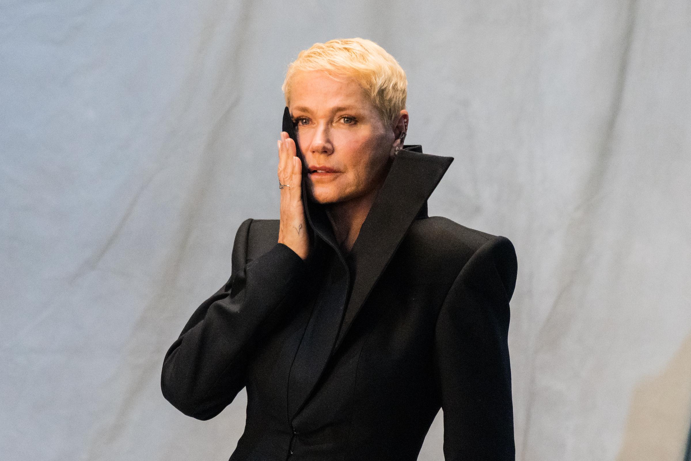 Xuxa en el desfile de moda de Mondepars en ARCA el 27 de mayo de 2026 en São Paulo, Brasil. | Fuente: Getty Images