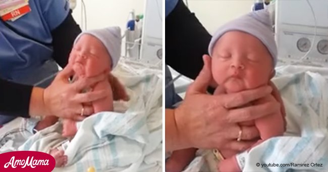 Video de enfermera ayudando a un bebé a expulsar los gases se hizo viral