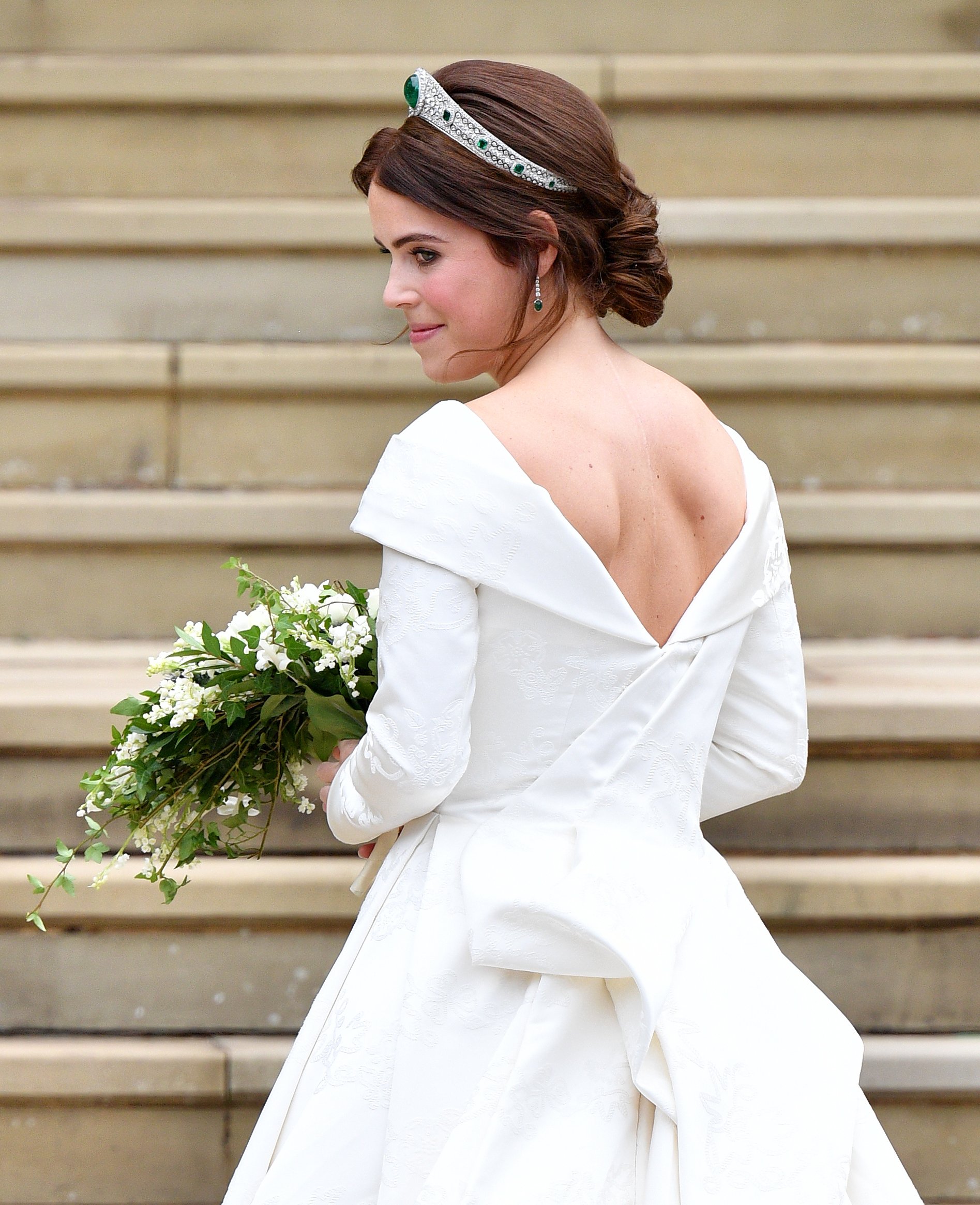 La princesa Eugenia llega a la Capilla de San Jorge antes de la ceremonia de boda de Jack Brooksbank y ella el 12 de octubre de 2018 en Windsor, Inglaterra. | Foto: Getty Images