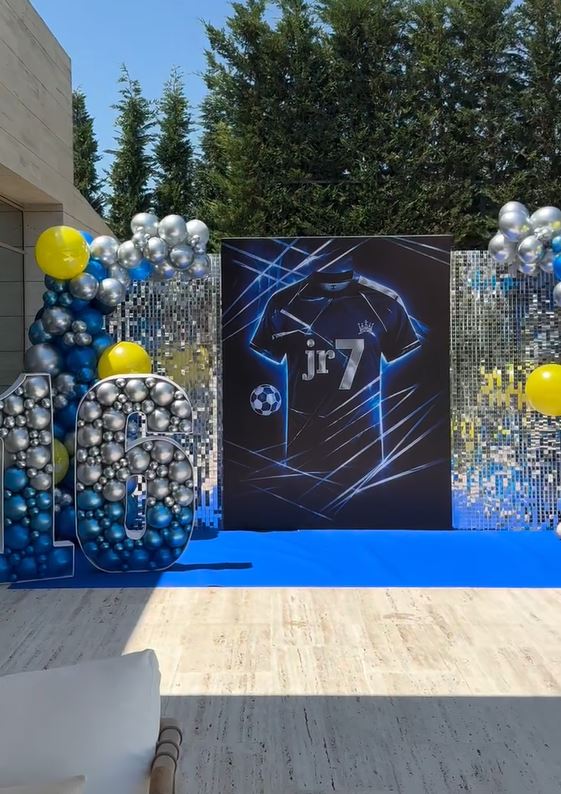 Imagen de parte de la decoración por el cumpleaños de Cristiano Ronaldo Jr. | Fuente: Instagram/giorginagio