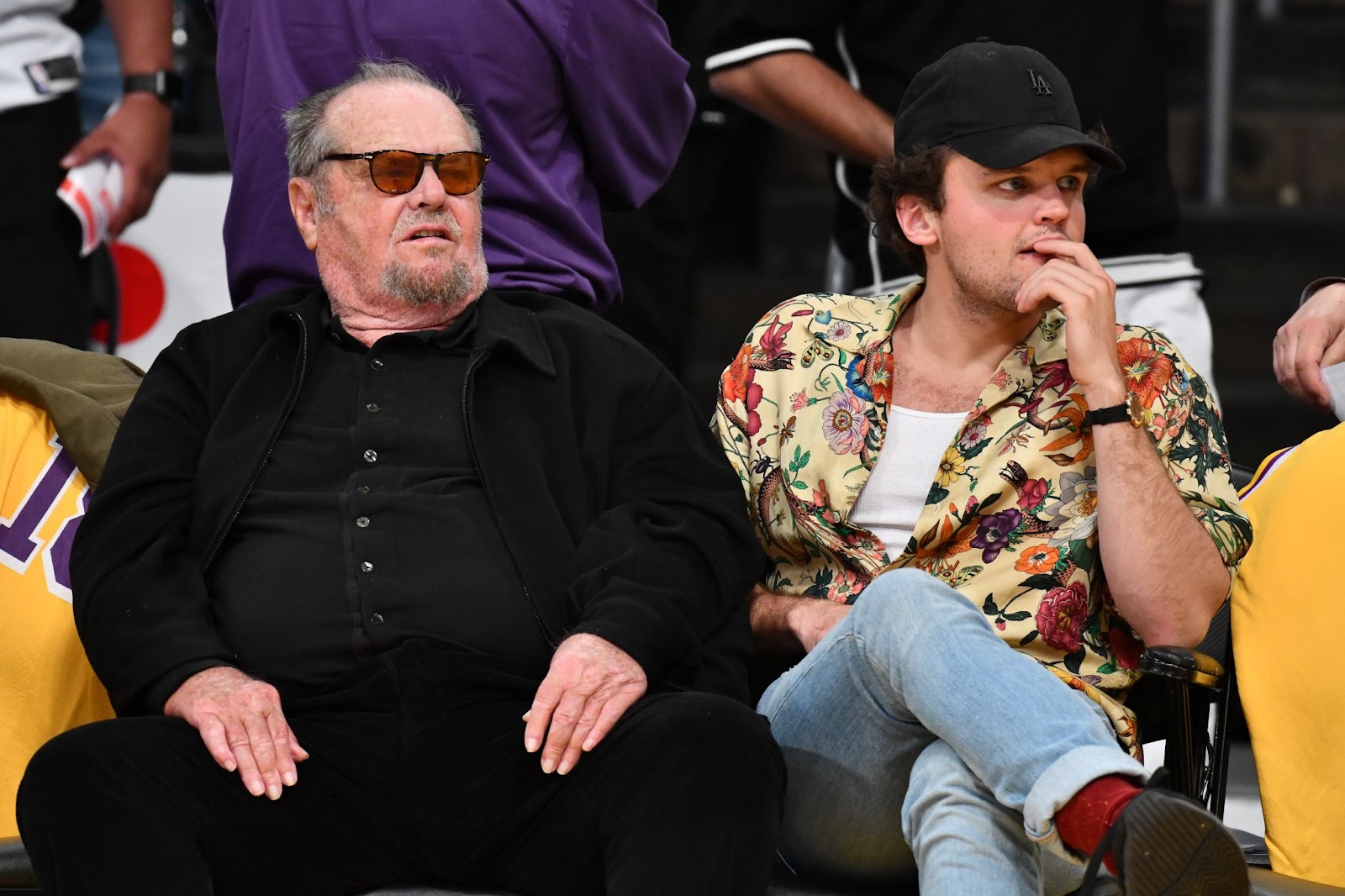 Jack y Ray Nicholson en un partido de baloncesto el 4 de abril de 2019, en Los Ángeles, California | Fuente: Getty Images