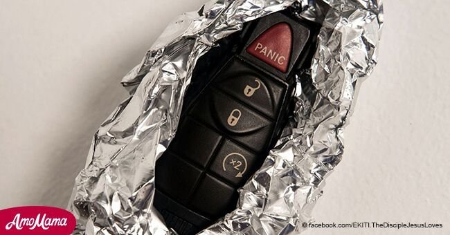 Así es como las llaves del auto envueltas en papel de aluminio pueden ayudar a evitar que sea robado