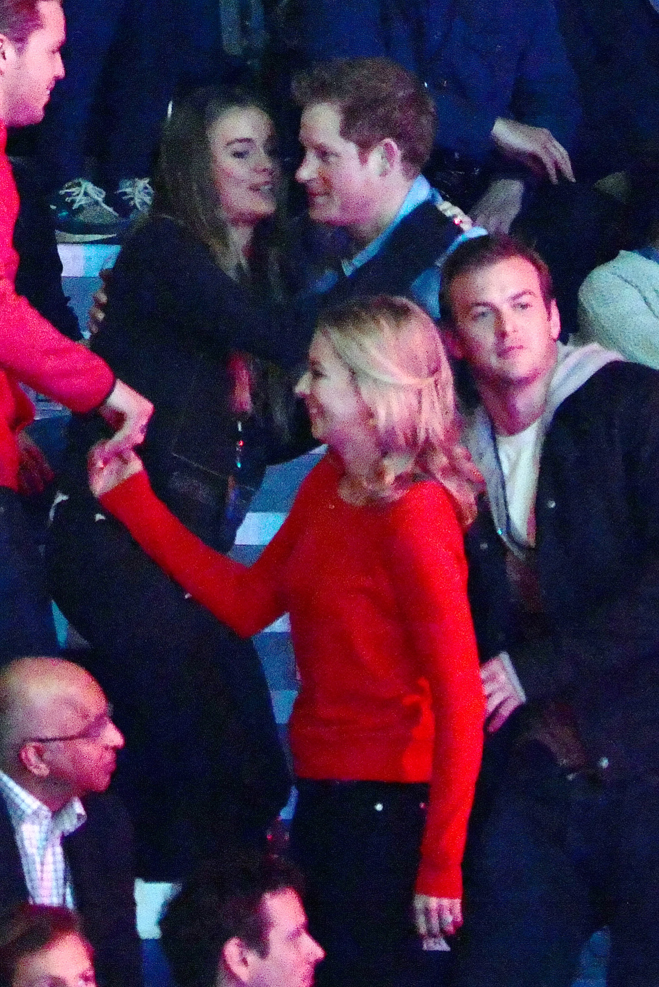 Cressida Bonas y el príncipe Harry asisten al We Day UK en el Wembley Arena el 7 de marzo de 2014 en Londres, Inglaterra. | Fuente: Getty Images