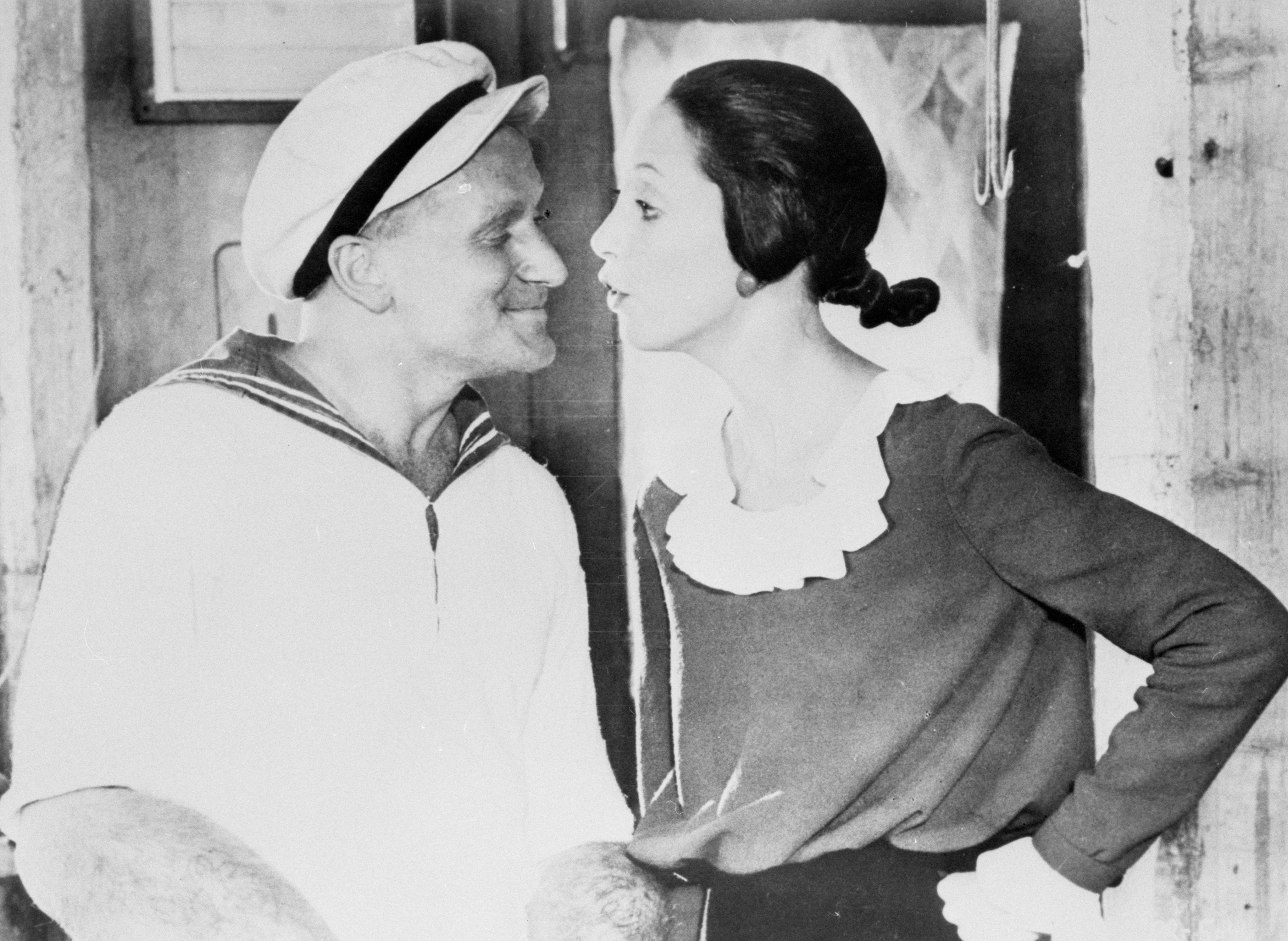 Robin Williams como Popeye, y Shelley Duvall como Olive Oyl, hacia 1980 | Fuente: Getty Images