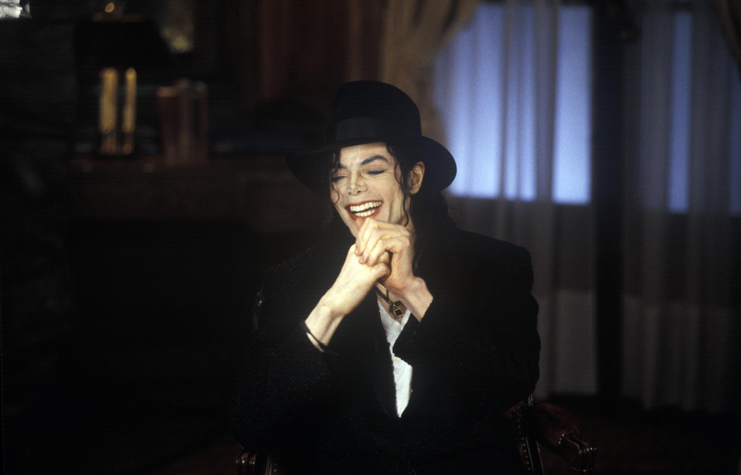 Michael Jackson durante una entrevista el 7 de septiembre de 1997 | Fuente: Getty Images