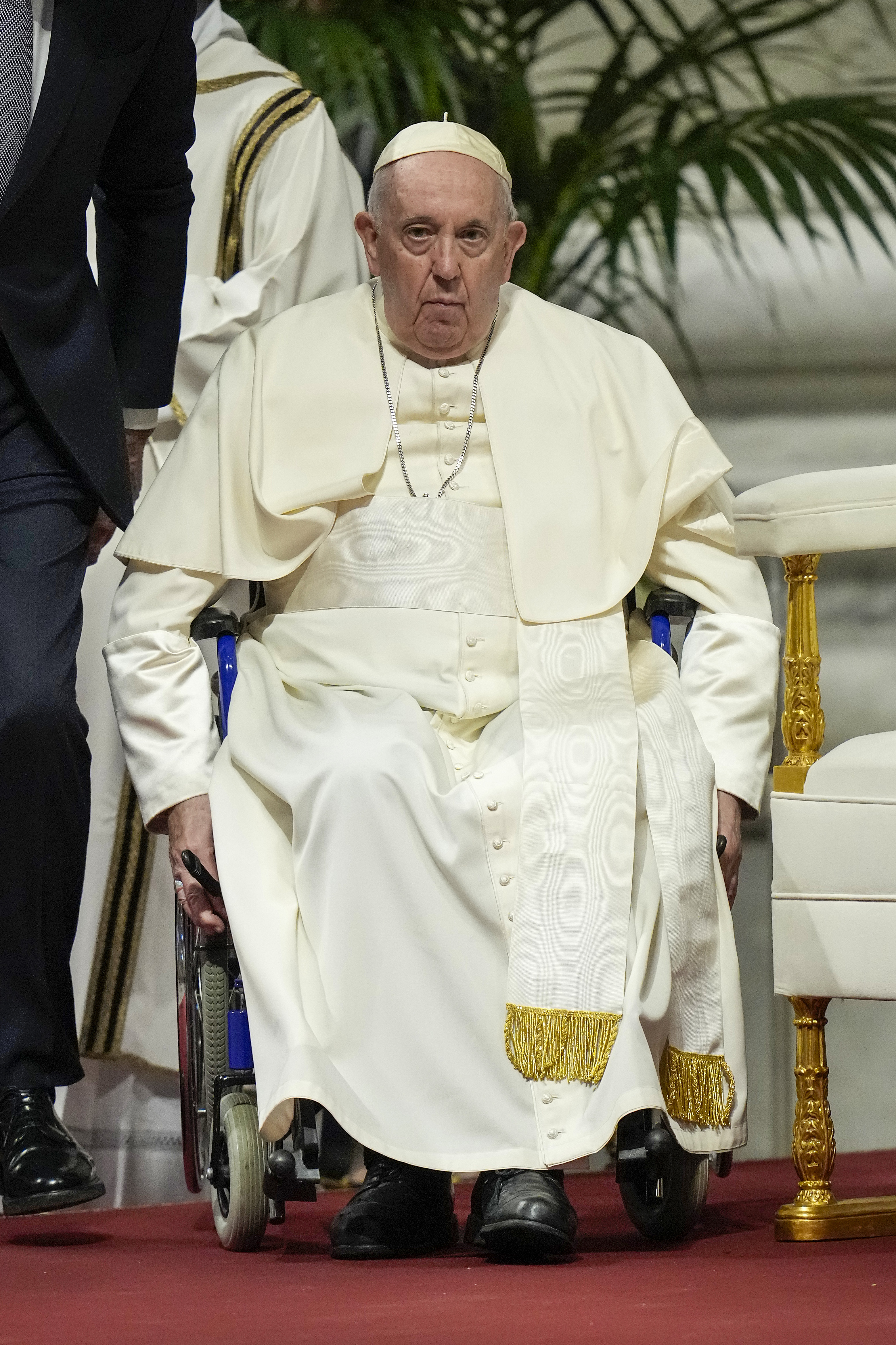 El Papa Francisco en una misa por la fiesta de la Epifanía en la Basílica de San Pedro el 6 de enero de 2023 en Ciudad del Vaticano. | Fuente: Getty Images