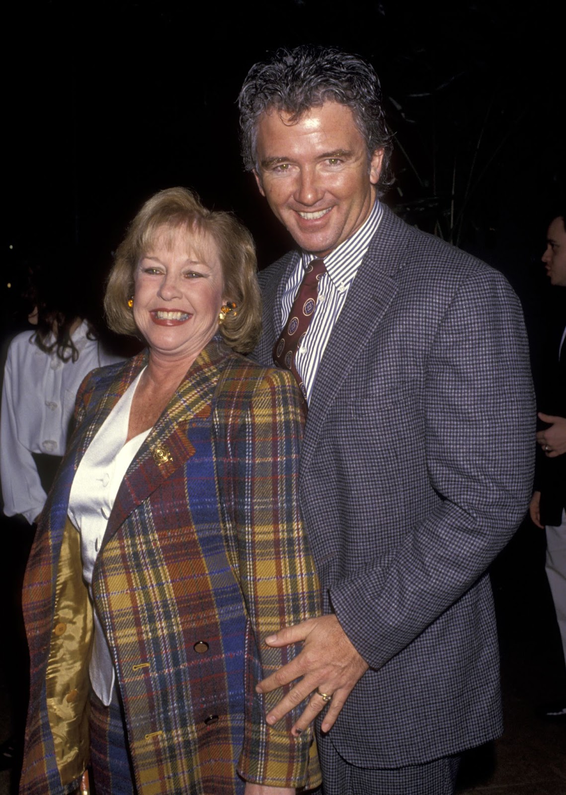 Carlyn Rosser y Patrick Duffy hacia 1994 | Fuente: Getty Images