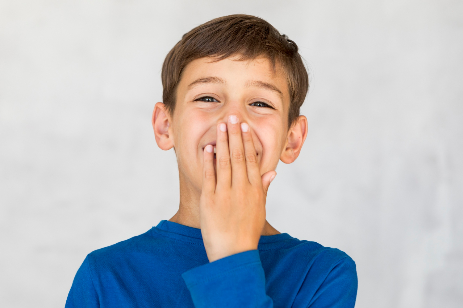 Un niño emocionado | Fuente: Freepik