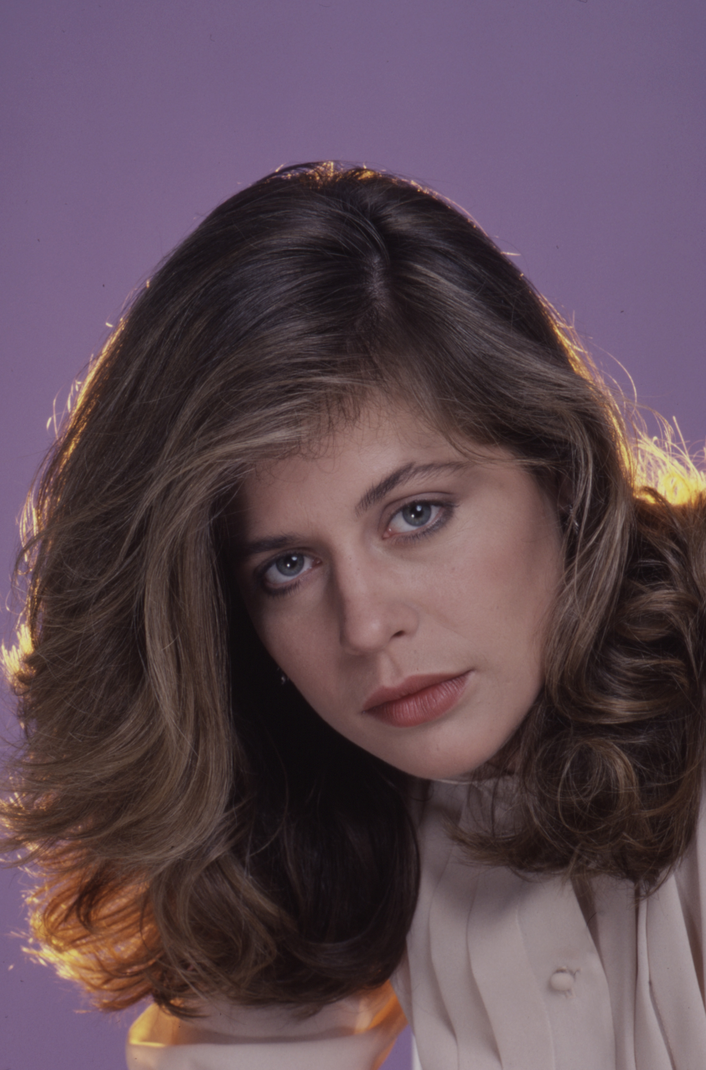 Linda Hamilton posando para una foto promocional de la serie "King's Crossing", hacia 1982 | Fuente: Getty Images