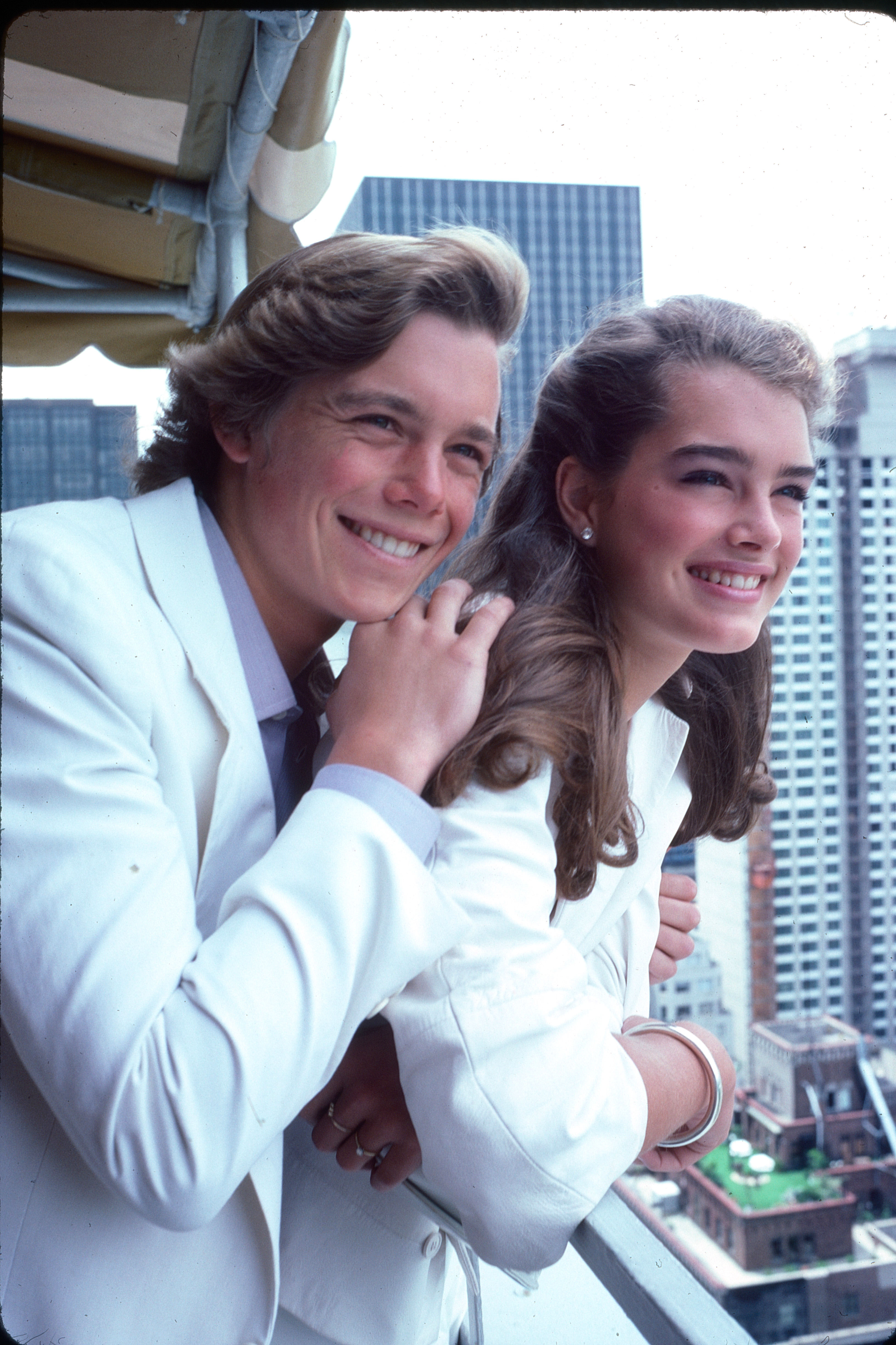 Christopher Atkins y Brooke Shields en Nueva York, hacia 1980. | Fuente: Getty Images
