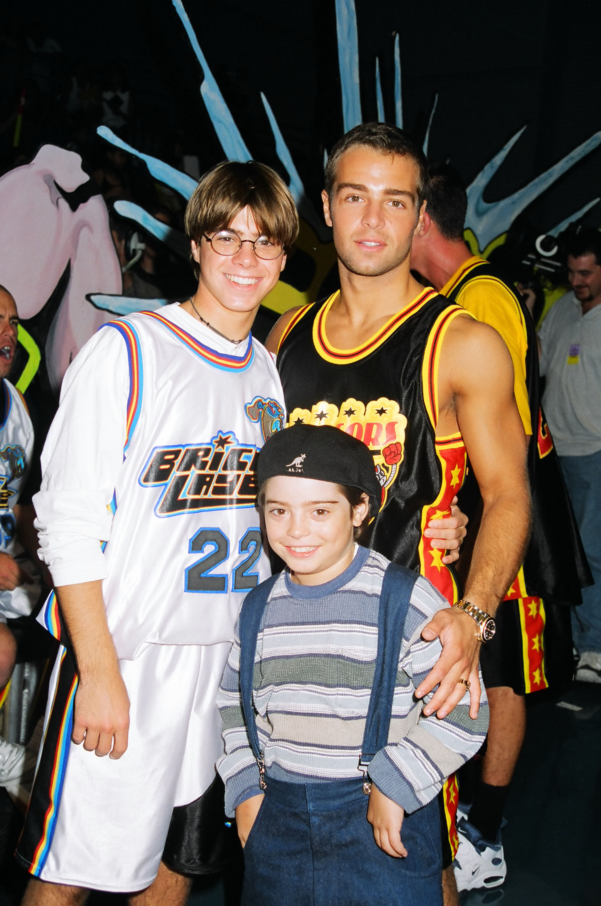 Matthew, Andrew y Joey Lawrence vistos en el MTV's Rock n' Jock Basketball de 1996 el 18 de septiembre de 1996 | Fuente: Getty Images