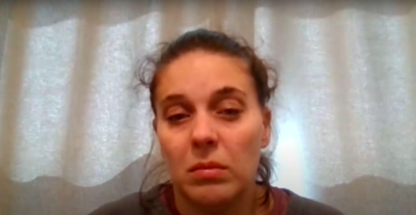 Ashlee Dahlberg hablando del fallecimiento de su hijo, publicado el 29 de mayo de 2025. | Fuente: YouTube/WTHR