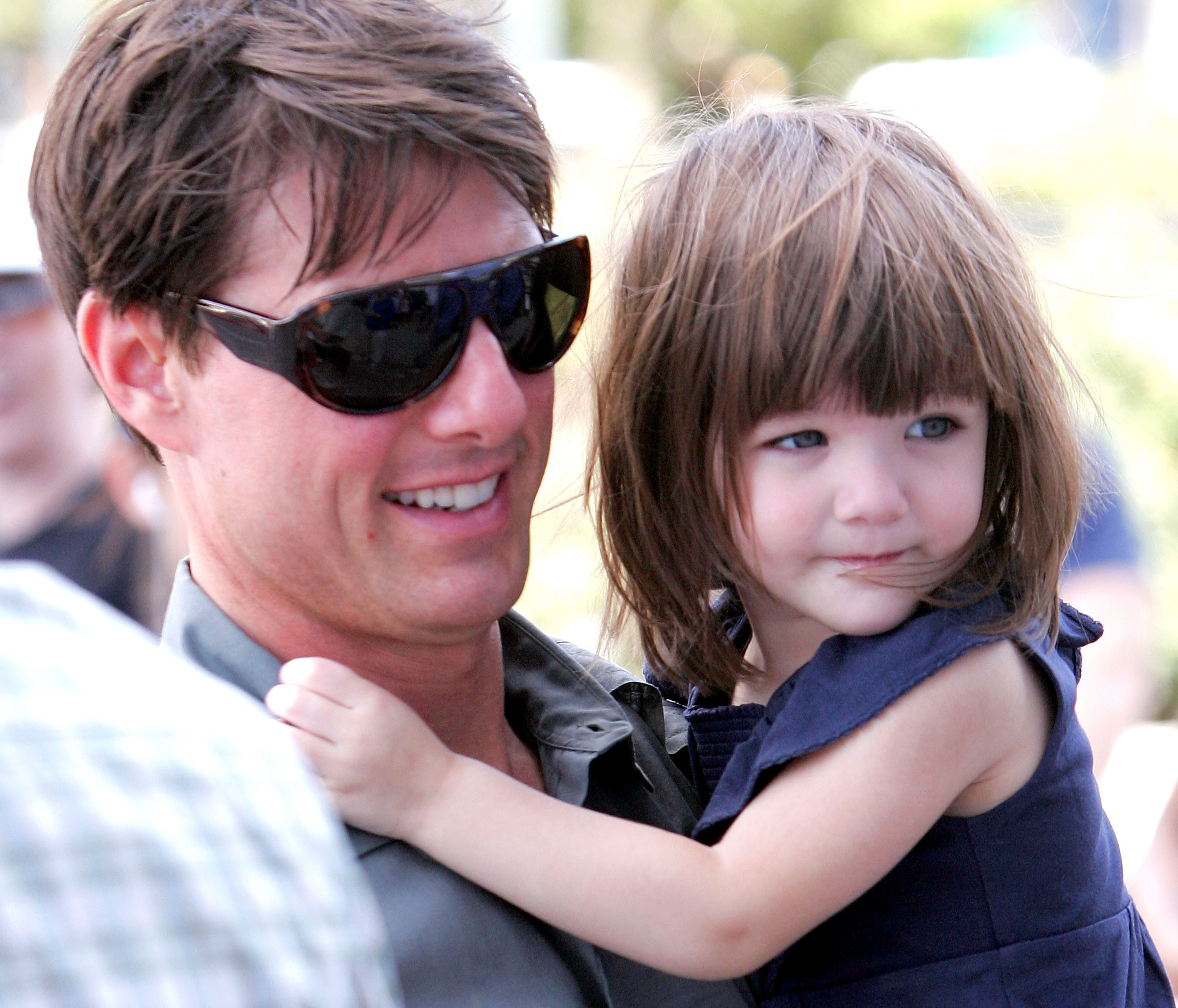Tom Cruise y Suri Cruise, el 16 de agosto de 2008 en Nueva York. | Foto: Getty Images