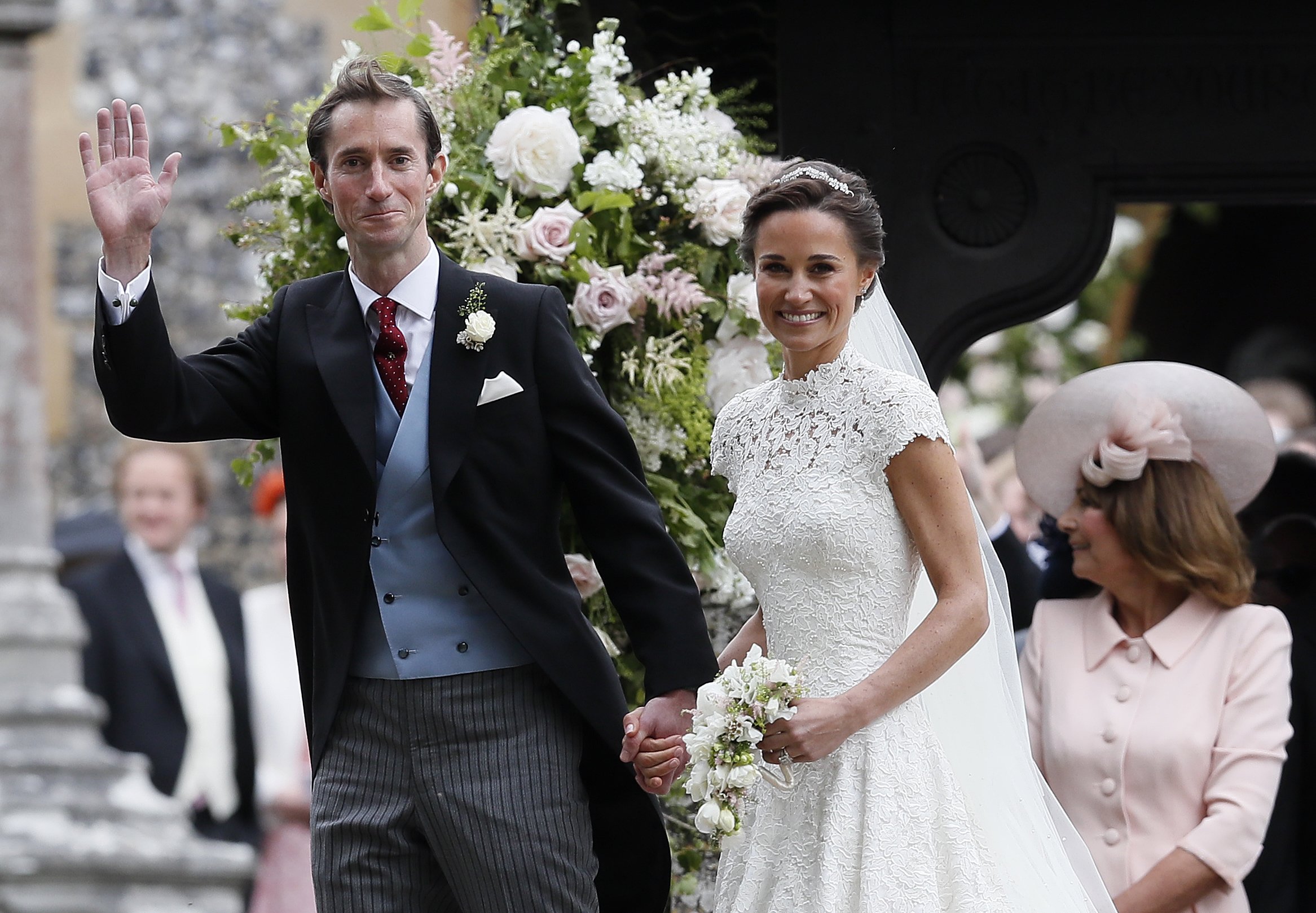 Pippa Middleton y su esposo James Matthews en su boda en Englefield, en 2017. | Foto: Getty Images