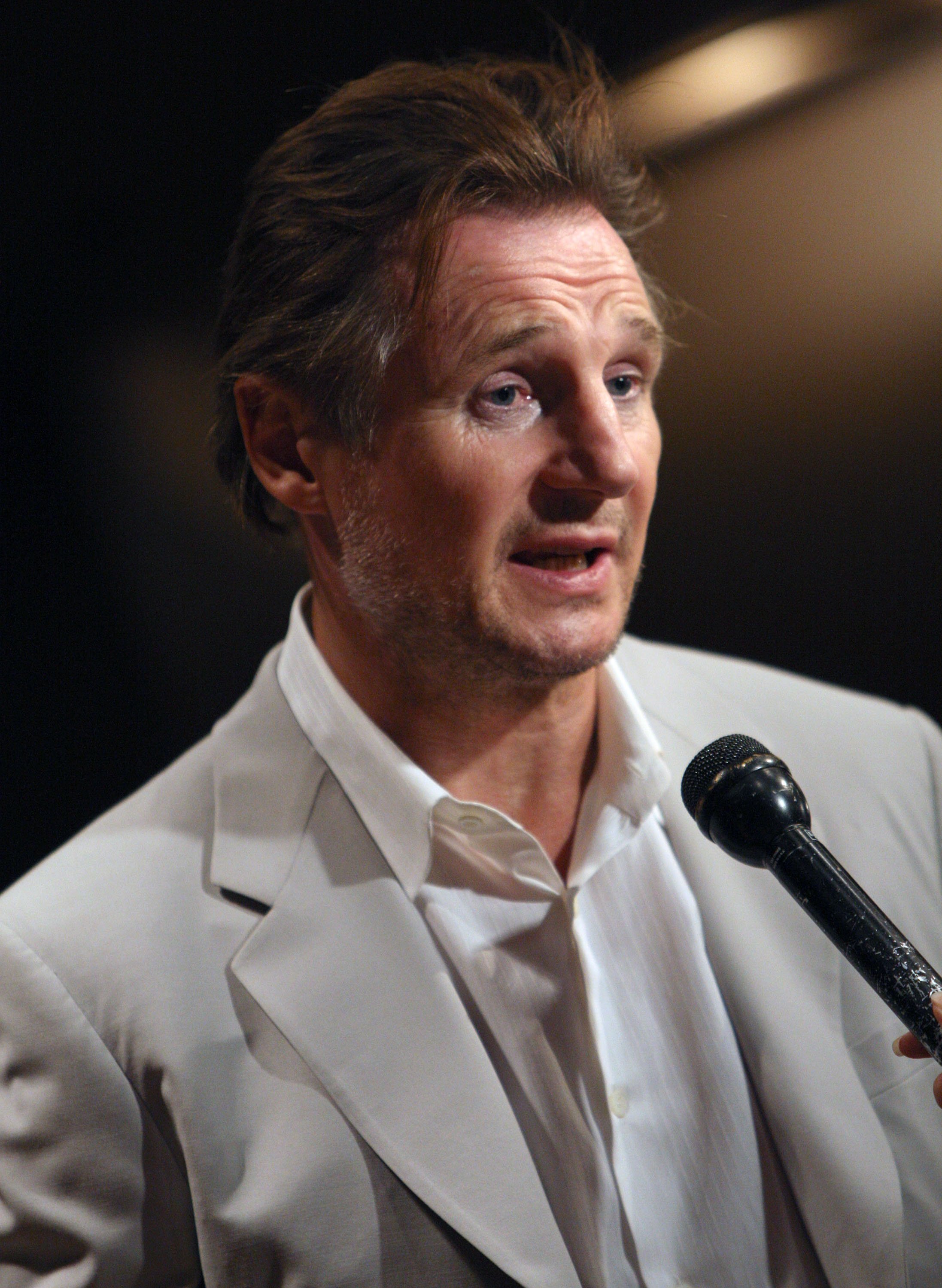 Liam Neeson asiste al estreno de "Five Minutes of Heaven" en el Tribeca Grand Hotel el 11 de agosto de 2009 en Nueva York. | Foto: Getty Images