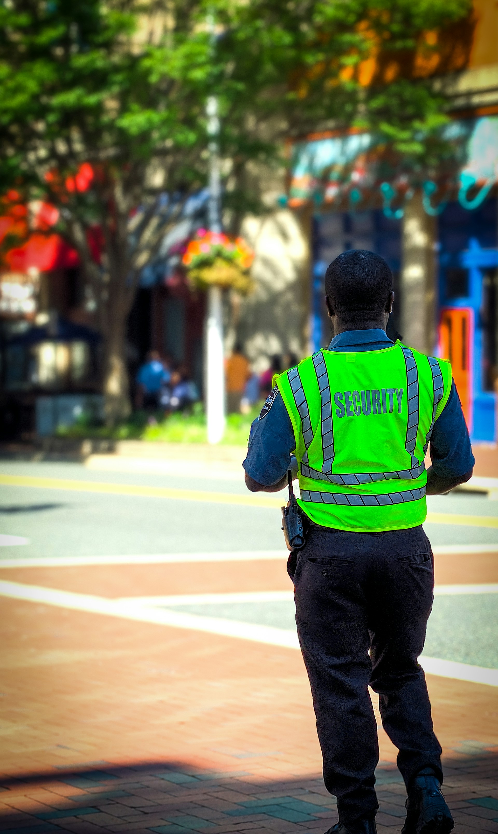 Un guardia de seguridad trabajando | Fuente: Unsplash
