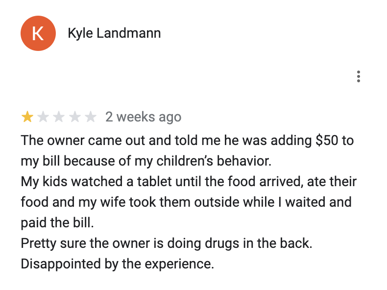 Una opinión negativa de un cliente sobre el restaurante Toccoa Riverside | Foto: google.com/maps/reviews