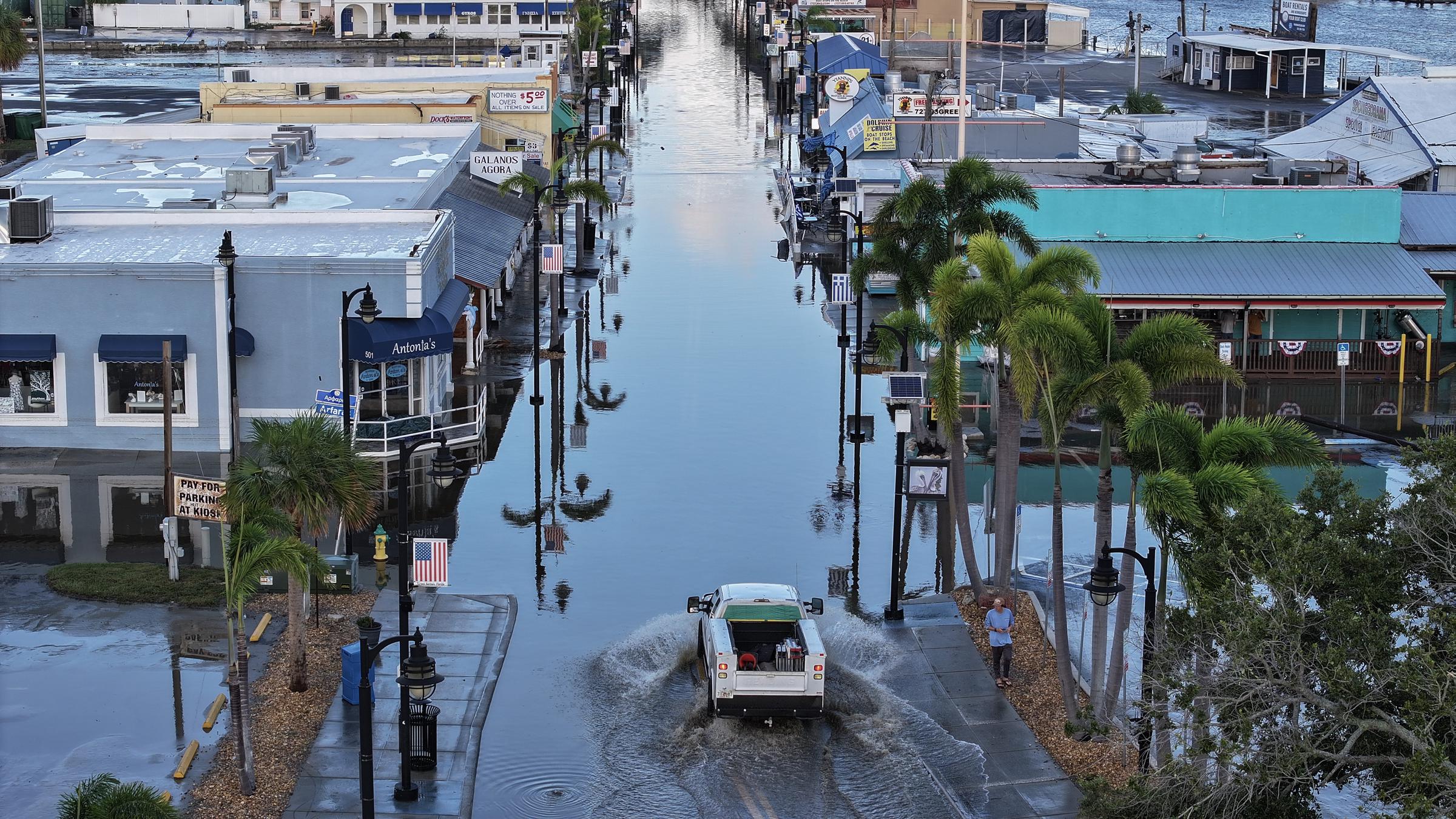 El devastador impacto del huracán Helene en Tarpon Springs, Florida, el 27 de septiembre de 2024 | Fuente: Getty Images