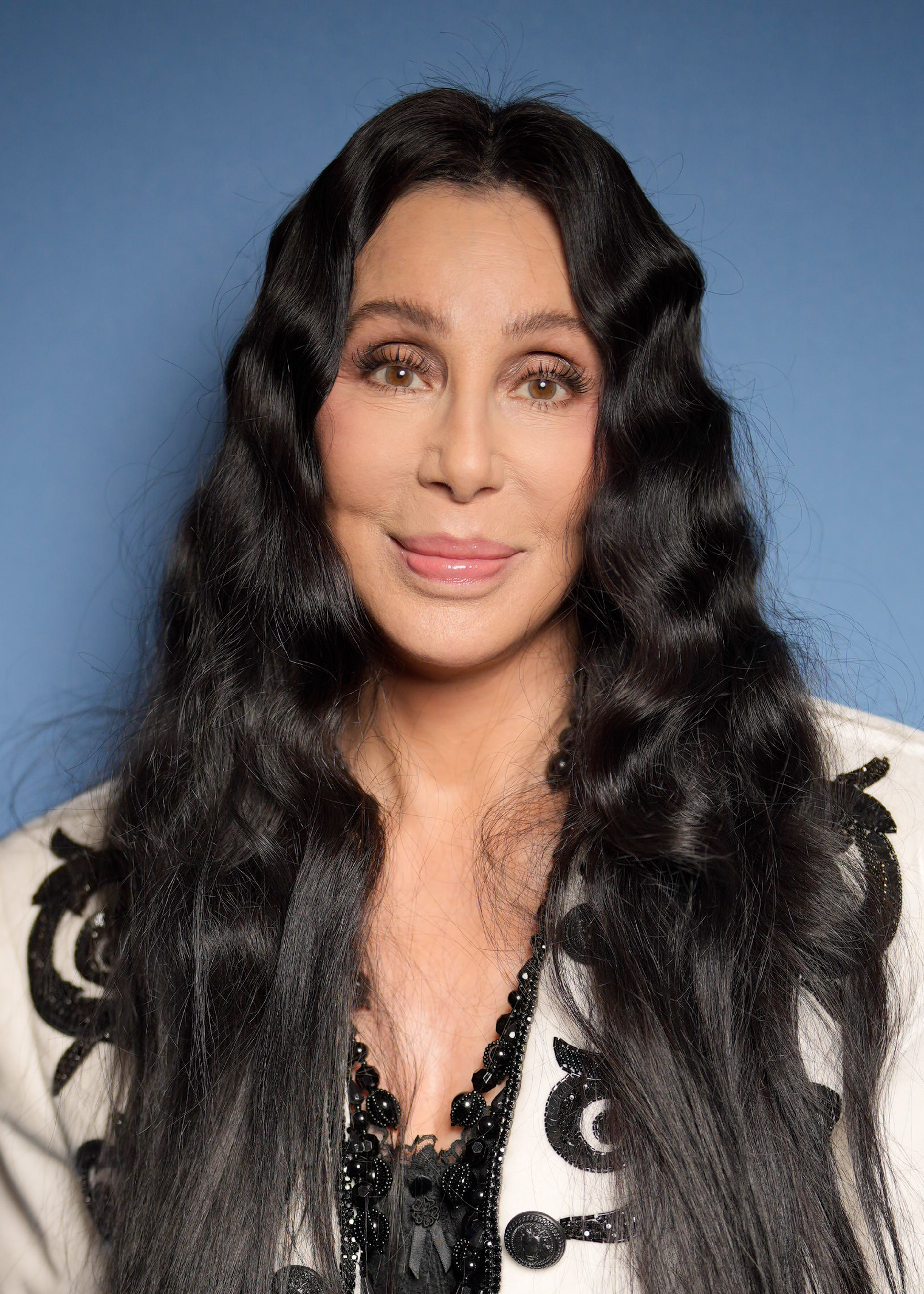 Cher en Balmain Ready To Wear Primavera 2024 el 27 de septiembre de 2023 en París, Francia | Fuente: Getty Images
