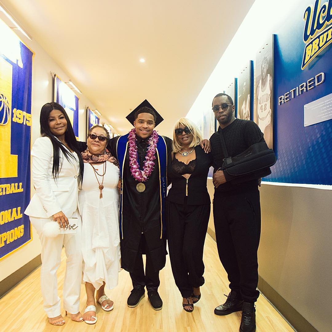 Misa Hylton, Justin, Diddy Combs y su familia el día de su graduación, en junio de 2016 | Fuente: Instagram/princejdc